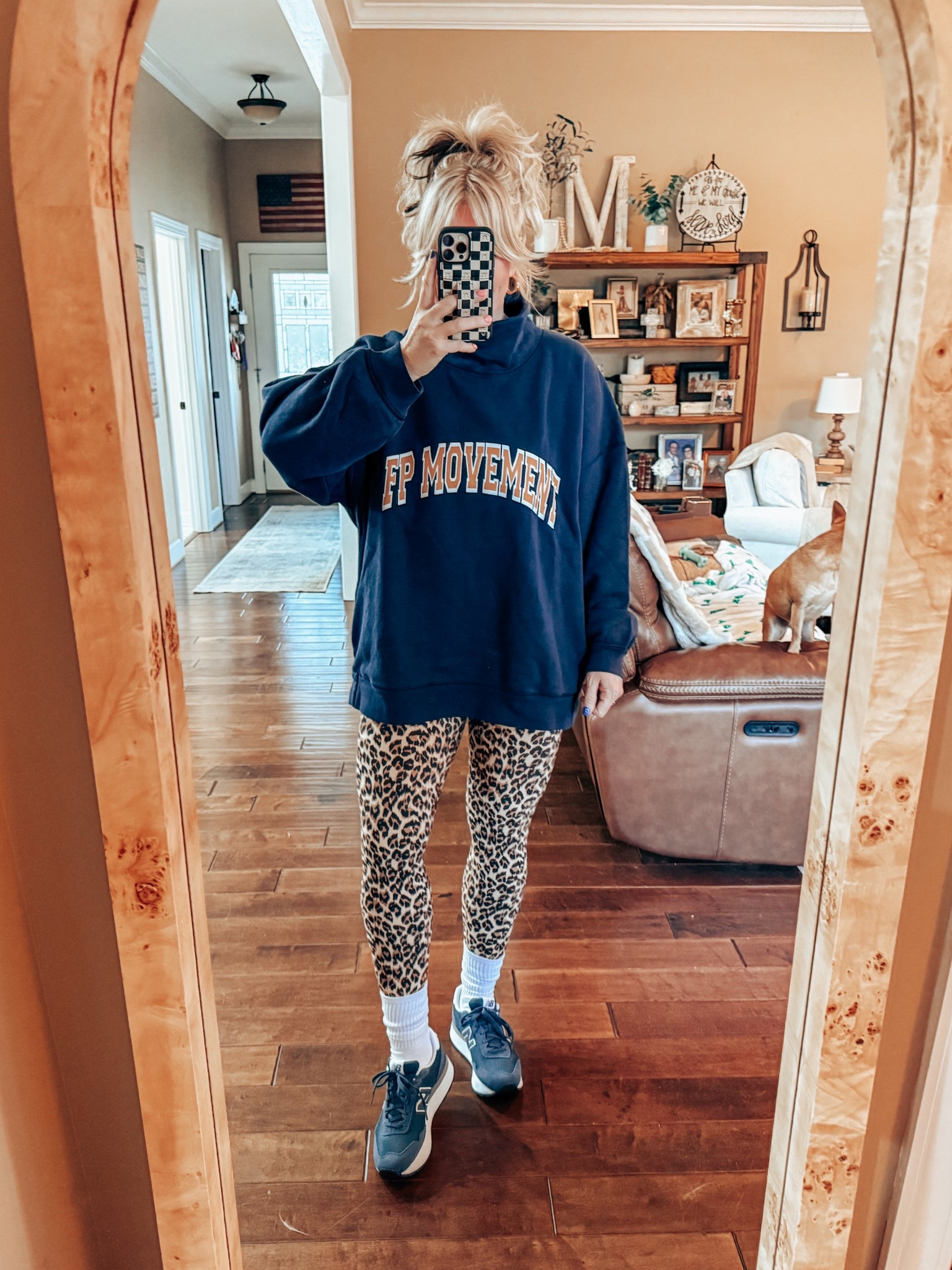 This sweatshirt is so good and comes in a set with bike shorts. It’s cold today so I decided to pair with my fun leopard leggings that are on sale! 👏🏼
Sweatshirt - M
Leggings - M
New Balance - sized down 1/2 size 


#LTKStyleTip #LTKShoeCrush #LTKSpringSale
