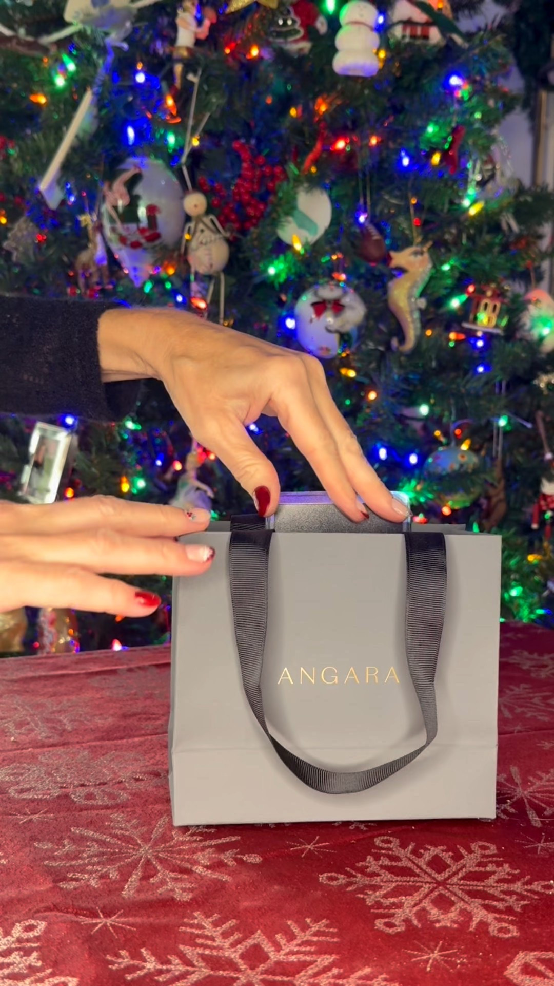 Angara has timeless jewelry that will last a lifetime and make great gifts for the holiday season. 




#LTKgrwm #LTKGiftGuide #LTKHoliday