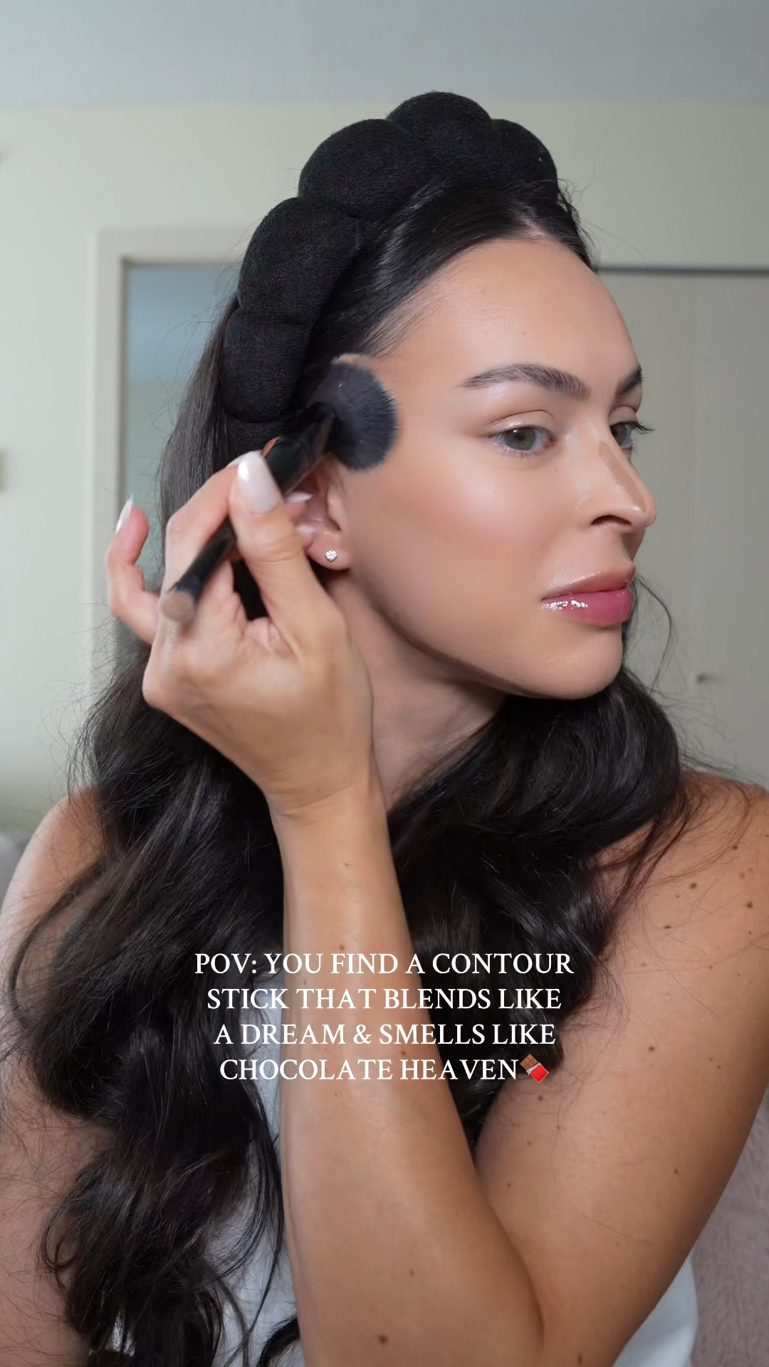 I bought this on a whim and it turned out to be the butteriest contour stick that blends instantly isn't too warm toned and smells unbelievable! Plus, it doesn't blend into nothing like so many contour sticks l've tried! I’m wearing shade: Chocolate Soufflé 

#toofaced #meltingbronzingstick #contourstick #bronzingstick #contoursticktryon #makeuptryon

#LTKgiftguide #LTKbeauty