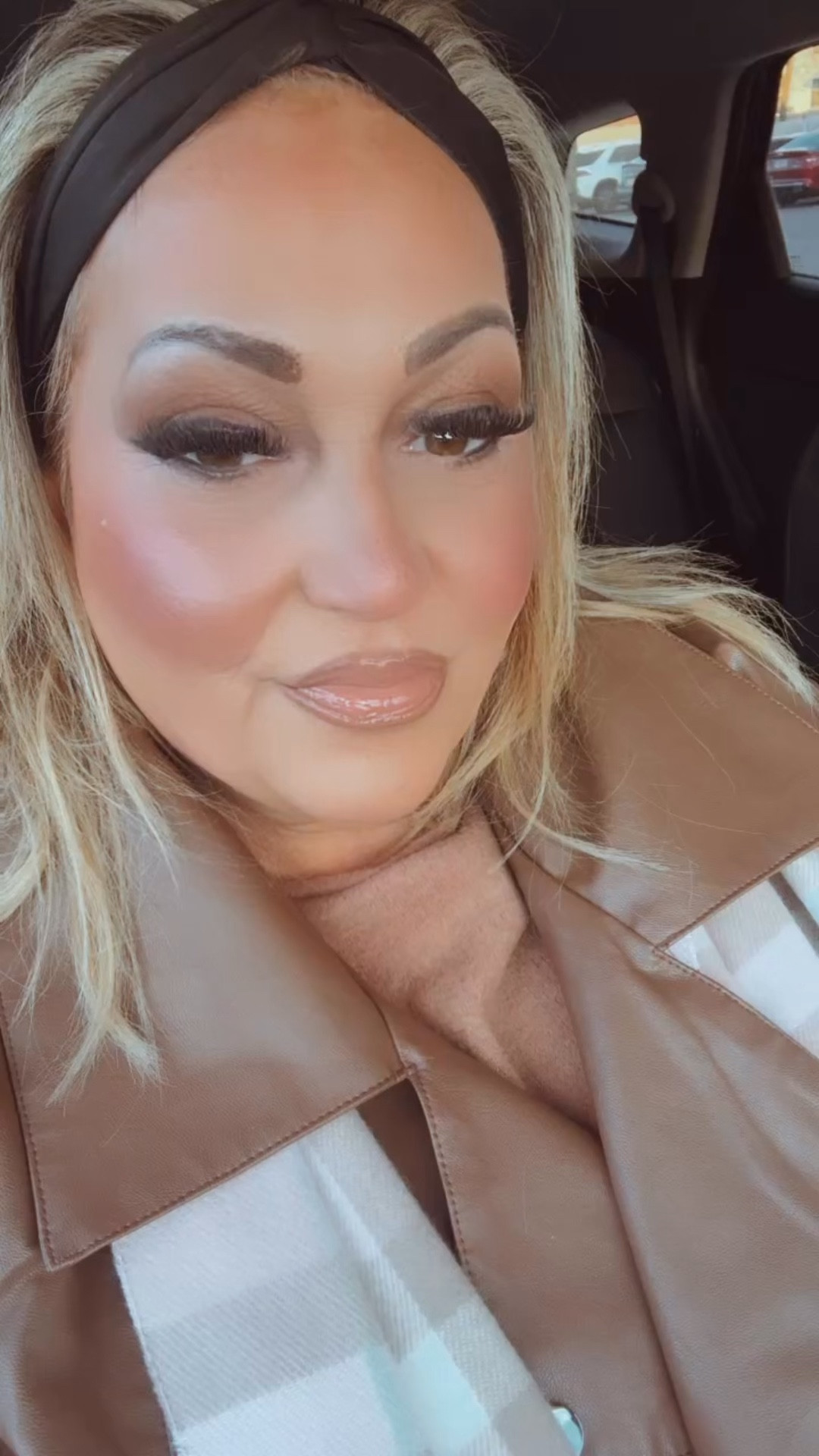 𝒢𝑜𝑜𝒹 𝓂𝑜𝓇𝓃𝒾𝓃𝑔, 𝒷𝑒𝒶𝓊𝓉𝒾𝒻𝓊𝓁 𝓈𝑜𝓊𝓁.

You didn’t wake up today to just survive another day.

𝙔𝙤𝙪 𝙬𝙤𝙠𝙚 𝙪𝙥 𝙘𝙝𝙤𝙨𝙚𝙣. 𝘾𝙖𝙡𝙡𝙚𝙙. 𝙀𝙦𝙪𝙞𝙥𝙥𝙚𝙙.

Whatever battle you’re facing, whatever mountain you’re climbing, you are not doing it alone. The same God who brought you through before is the same God who’s standing beside you now. There’s purpose in your pressure and power in your perseverance.

So take a deep breath. 
Straighten your crown. 
And walk in boldness today.

Your story is still being written—and girl, it’s going to be a testimony that sets others free. 👏🏼👏🏼👏🏼

Let’s rise, shine, and walk like the victory is already ours. 👣

#LTKMothersDay #LTKBeauty #LTKdayinmylife