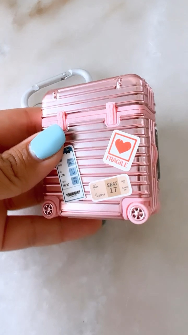Suitcase AirPod case 🤭 #ltktravel 