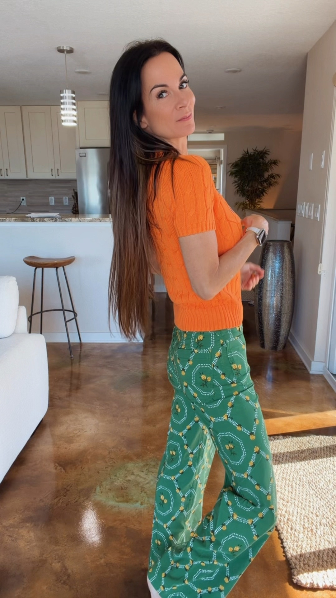 Bright, bold, and a little unexpected… just how I like it 💚🍊✨

Spring is officially calling and she said wear the color.
This combo? Playful, polished, and just enough statement to turn heads without even trying.

Proof that mixing color isn’t complicated… it’s confidence 💁🏼‍♀️

Wearing XS in sweater and 23 in pants!

#SpringStyle #ColorfulOutfits #OOTDStyle #ElevatedCasual #NicoleColeeStyle





#LTKdayinmylife #LTKootd #LTKgrwm