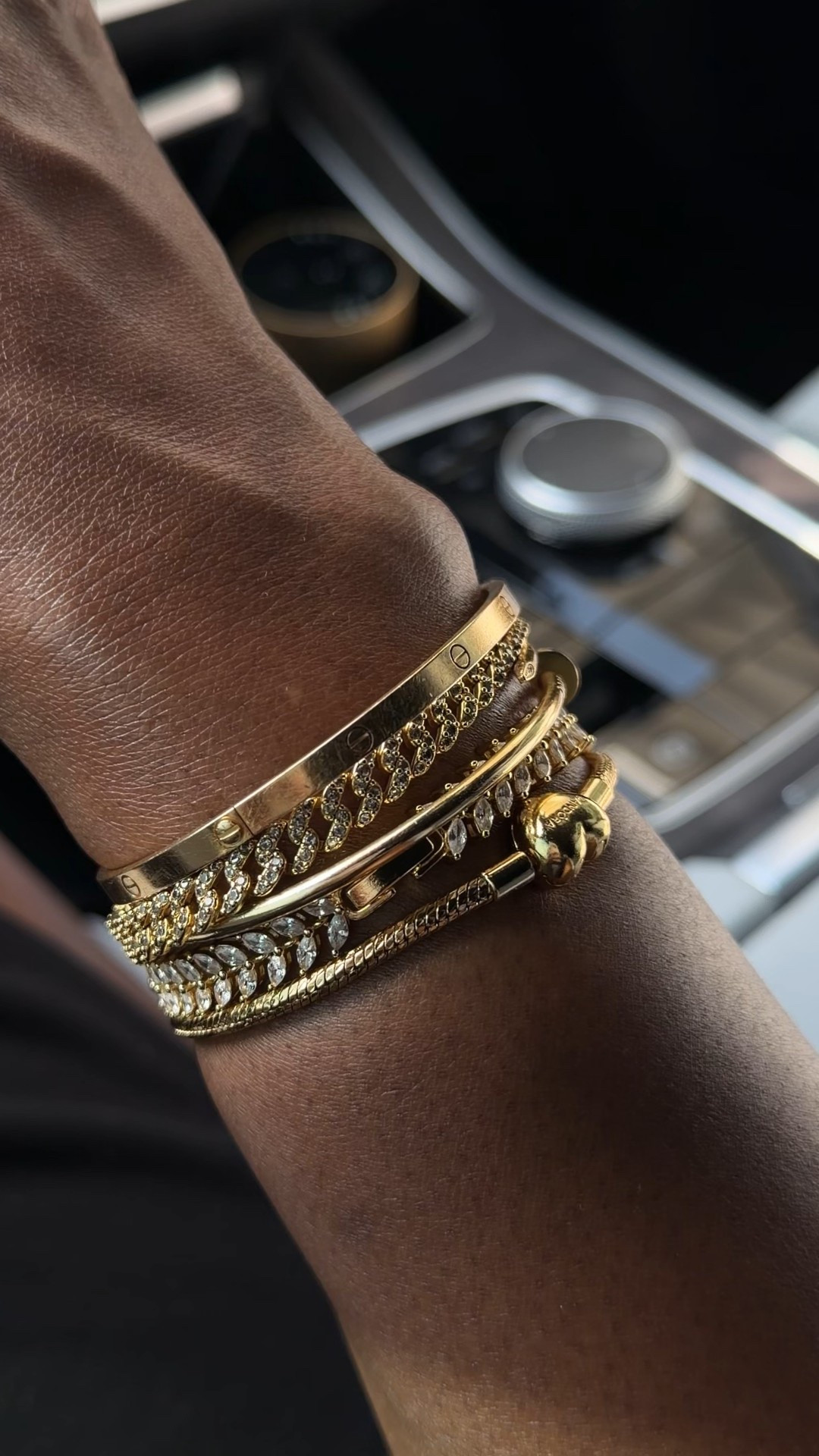 Adding some fun pieces to my right hand, too!