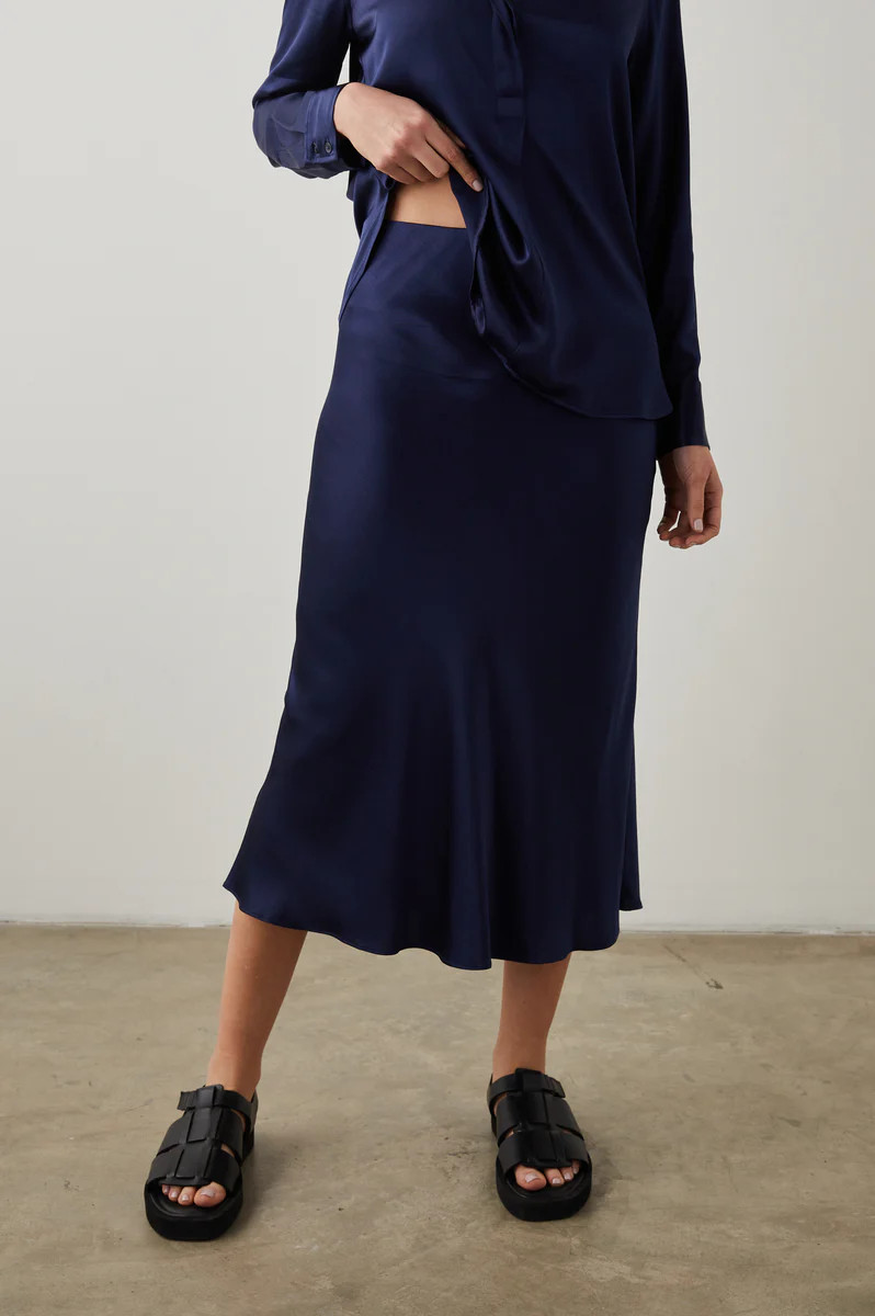 ANYA SKIRT - NAVY | Rails