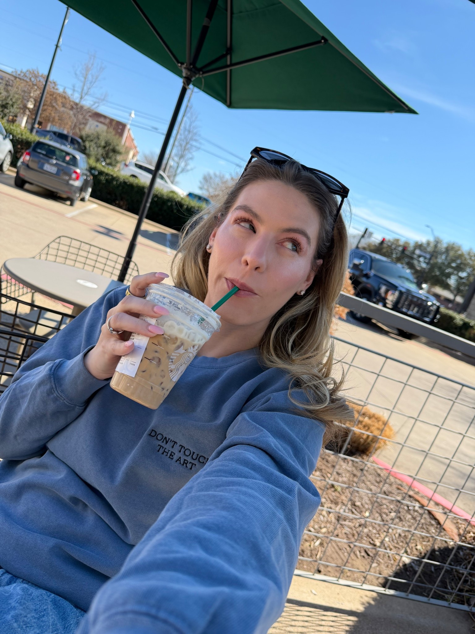 Just a daily Starbucks runs! 

Comfort color sweatshirt - size small
Wide leg paisley jeans - size 26

#LTKdayinmylife #LTKootd