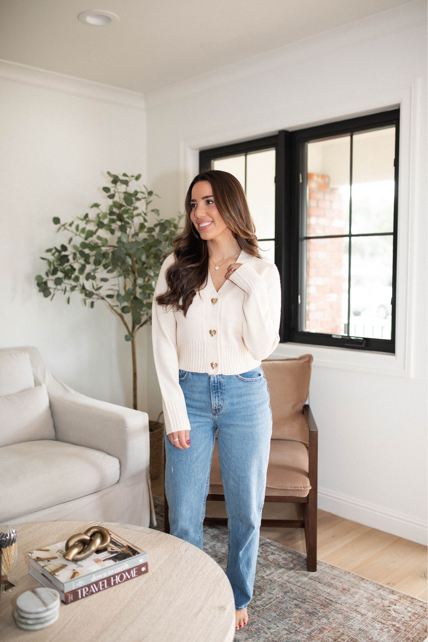 Cutest beige sweater with heart buttons! Wearing size XS 💕