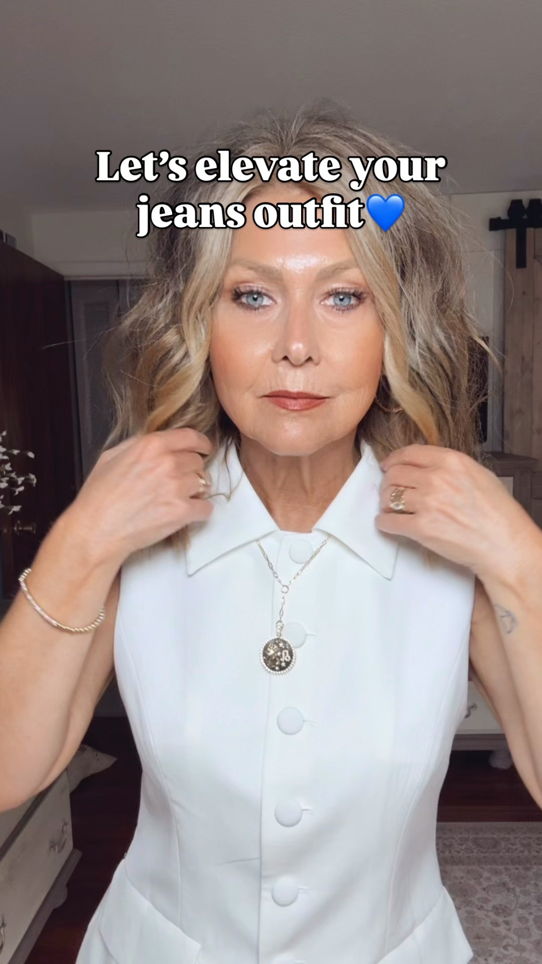 This is the perfect jeans outfit to wear to work. It would be  cute with a skirt or pair of shorts too!
The white vest elevates the outfit along with the accessories🤍🤍
By the way, these jeans by Cicy Bell are so comfortable and cute! Very slimming design!