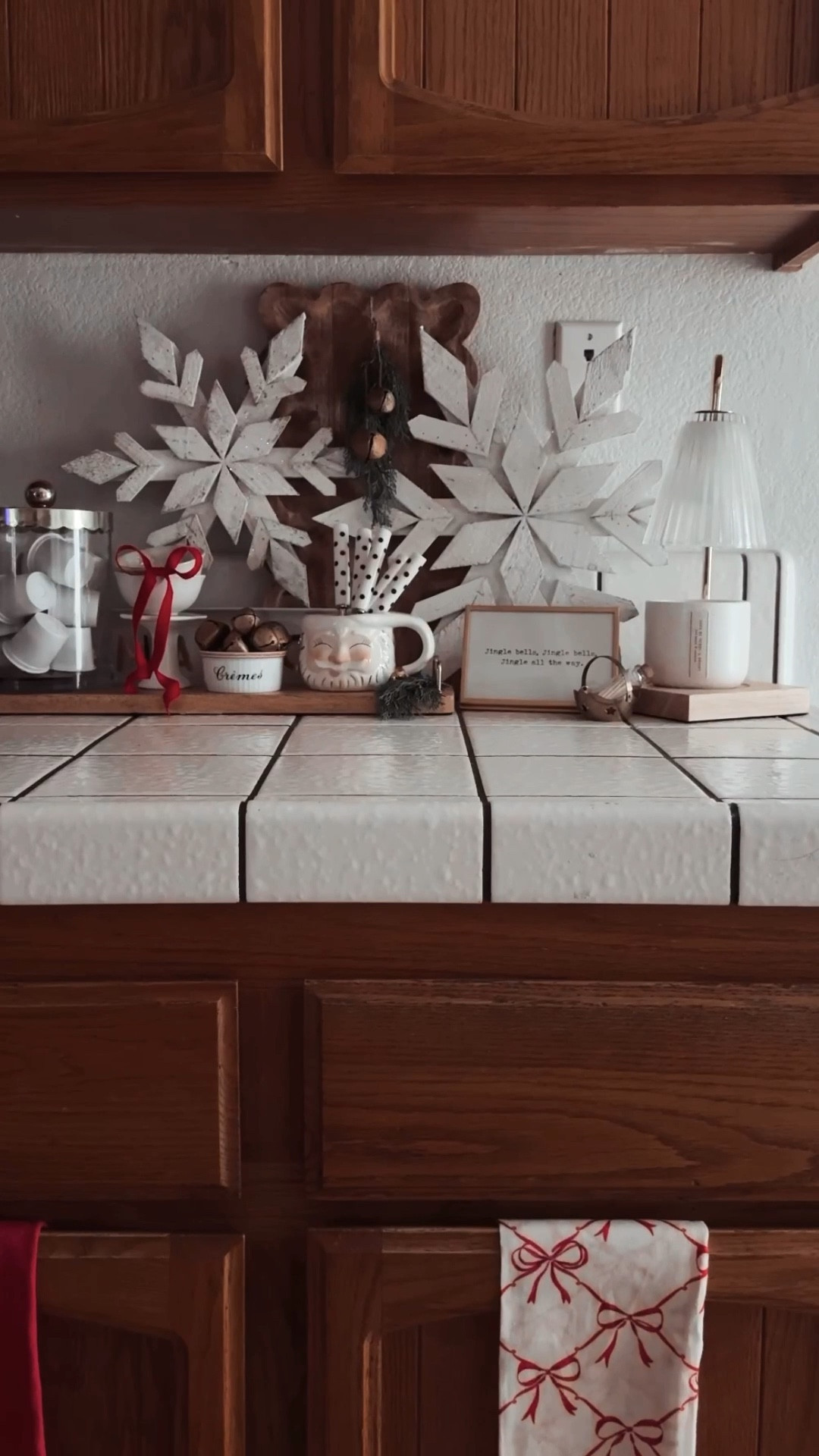 { kitchen counter lamp ❥

Candle Warmer Lamp . Brown Papa Noel Mug . Red Velvet Bow . Christmas Ribbon . Christmas Coffee Bar } 

#LTKHome #LTKGiftGuide #LTKHoliday