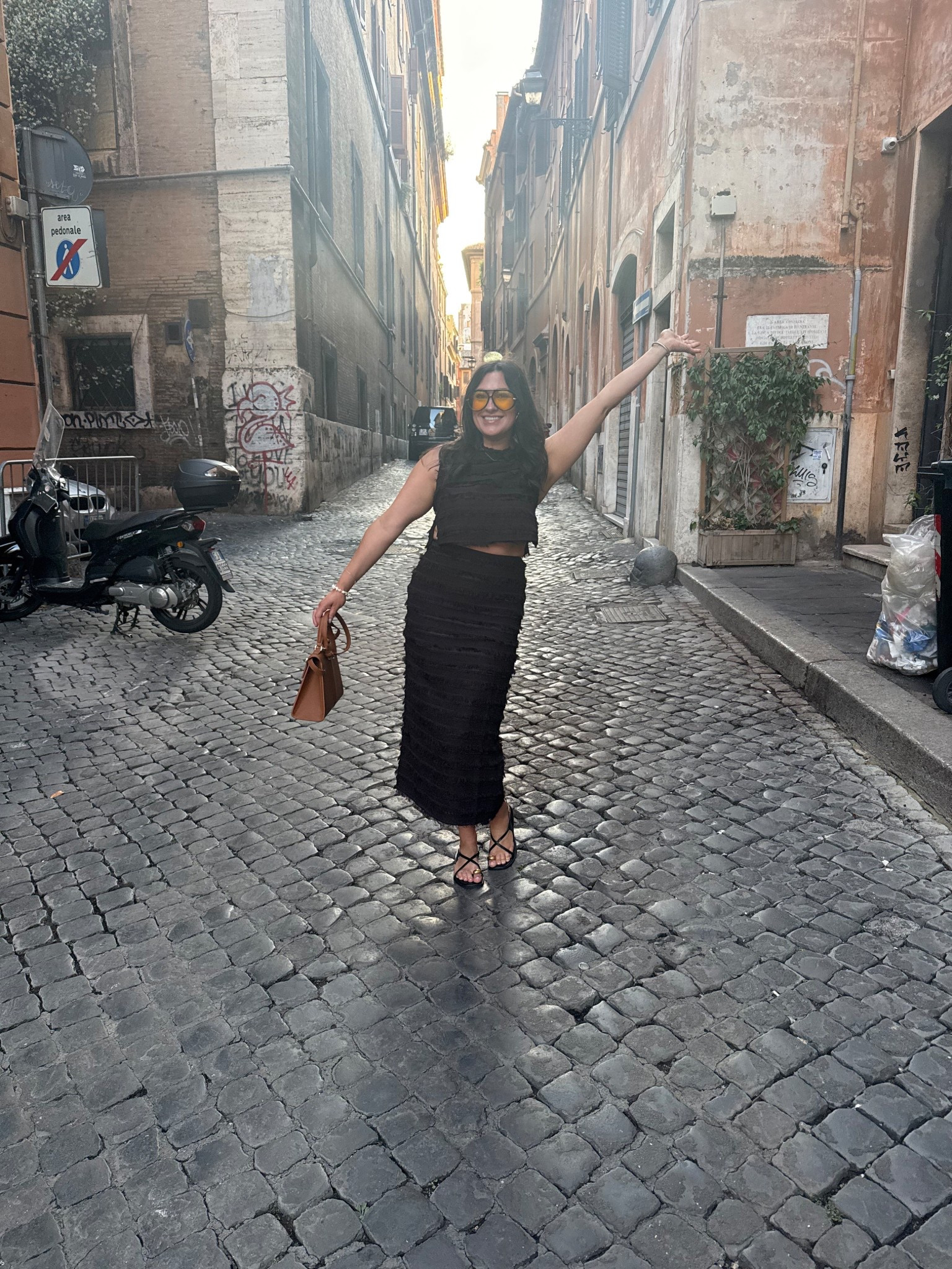 Dinner outfit in Italy!



#LTKSummerEdit #LTKMidsize #LTKTravel