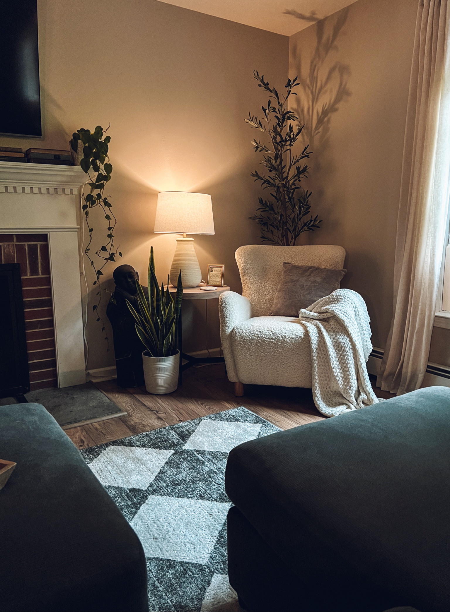 The vibe is simple yet cozy 🤍

I’ve since moved this rug to our playroom and it looks even better in there 🙌🏻

#LTKhome