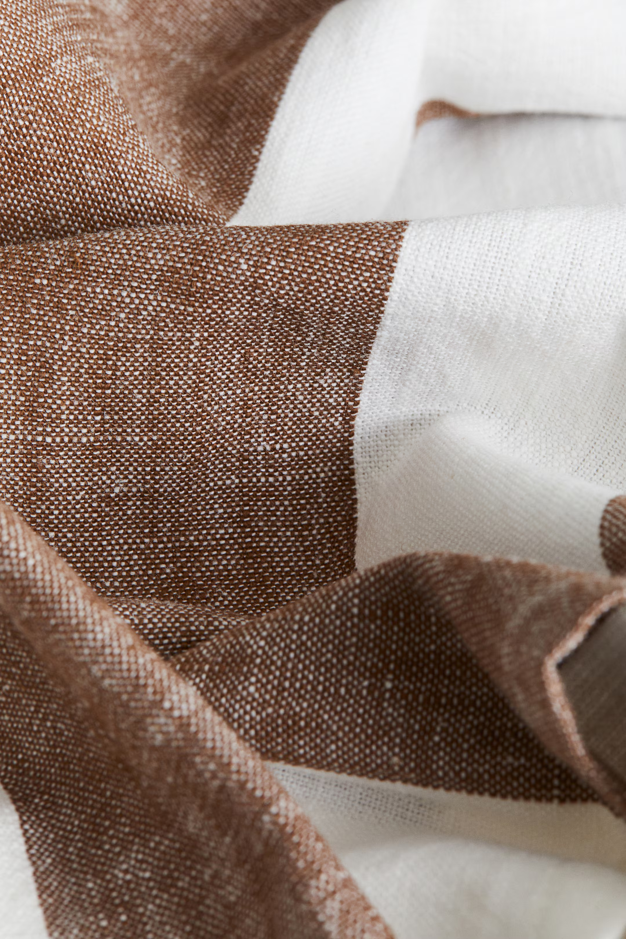 Patterned Cotton Tablecloth | H&M (US + CA)