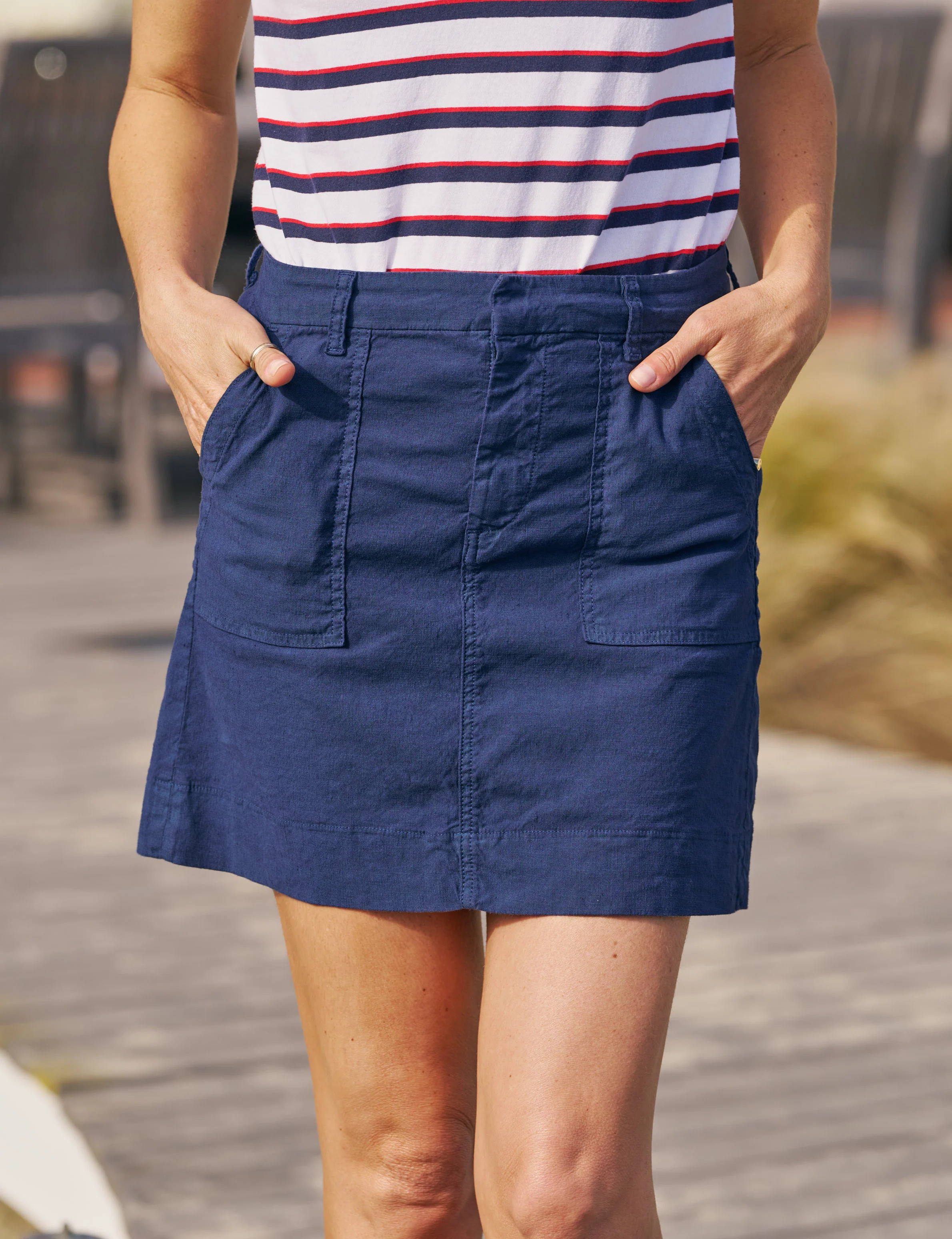 JAMESON SKIRT Summer Navy, Italian Performance Linen | Frank & Eileen
