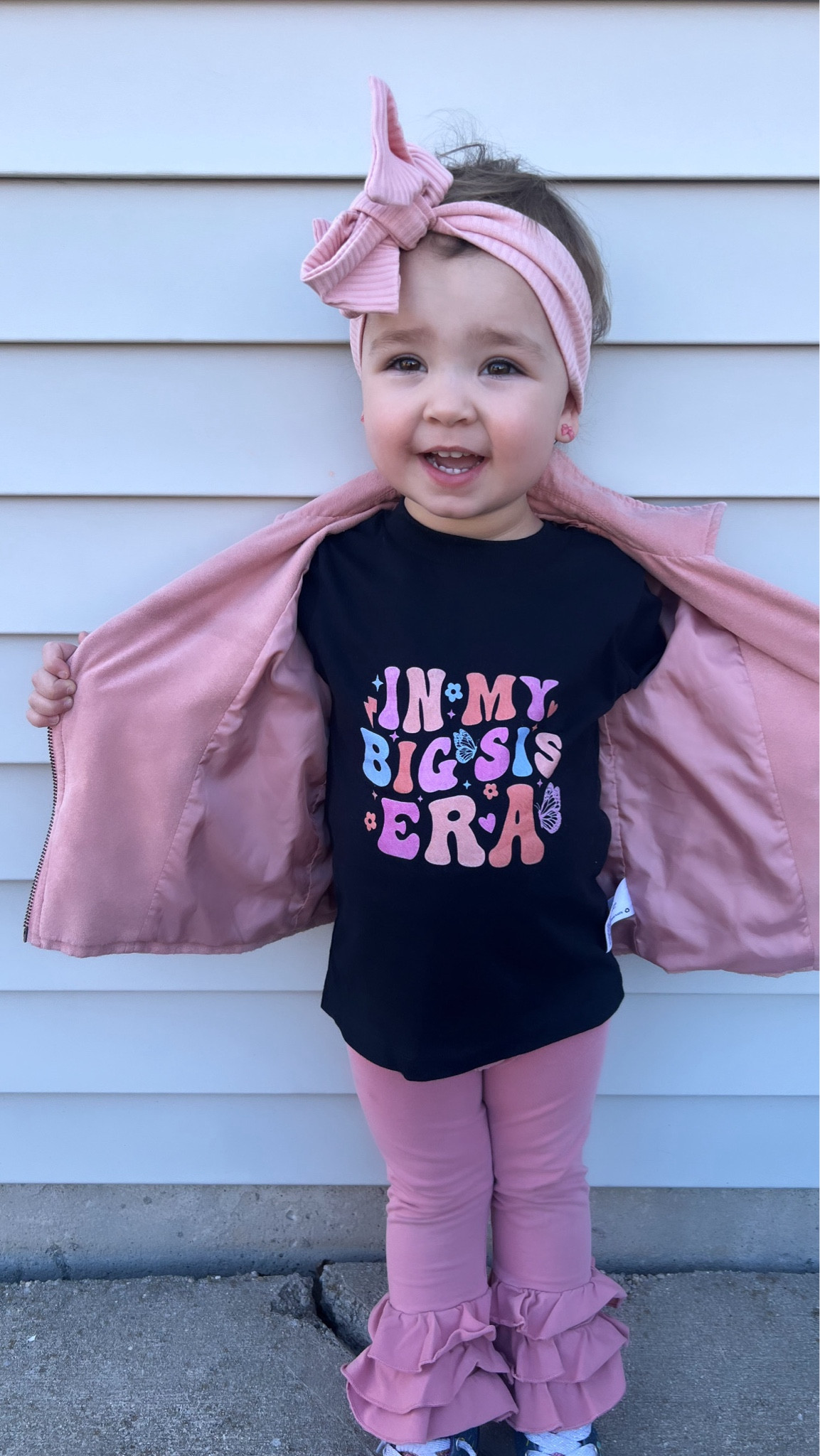 In my big sister era pregnancy announcement tee 🥰 true to size 

#LTKstyletip #LTKbaby #LTKkids