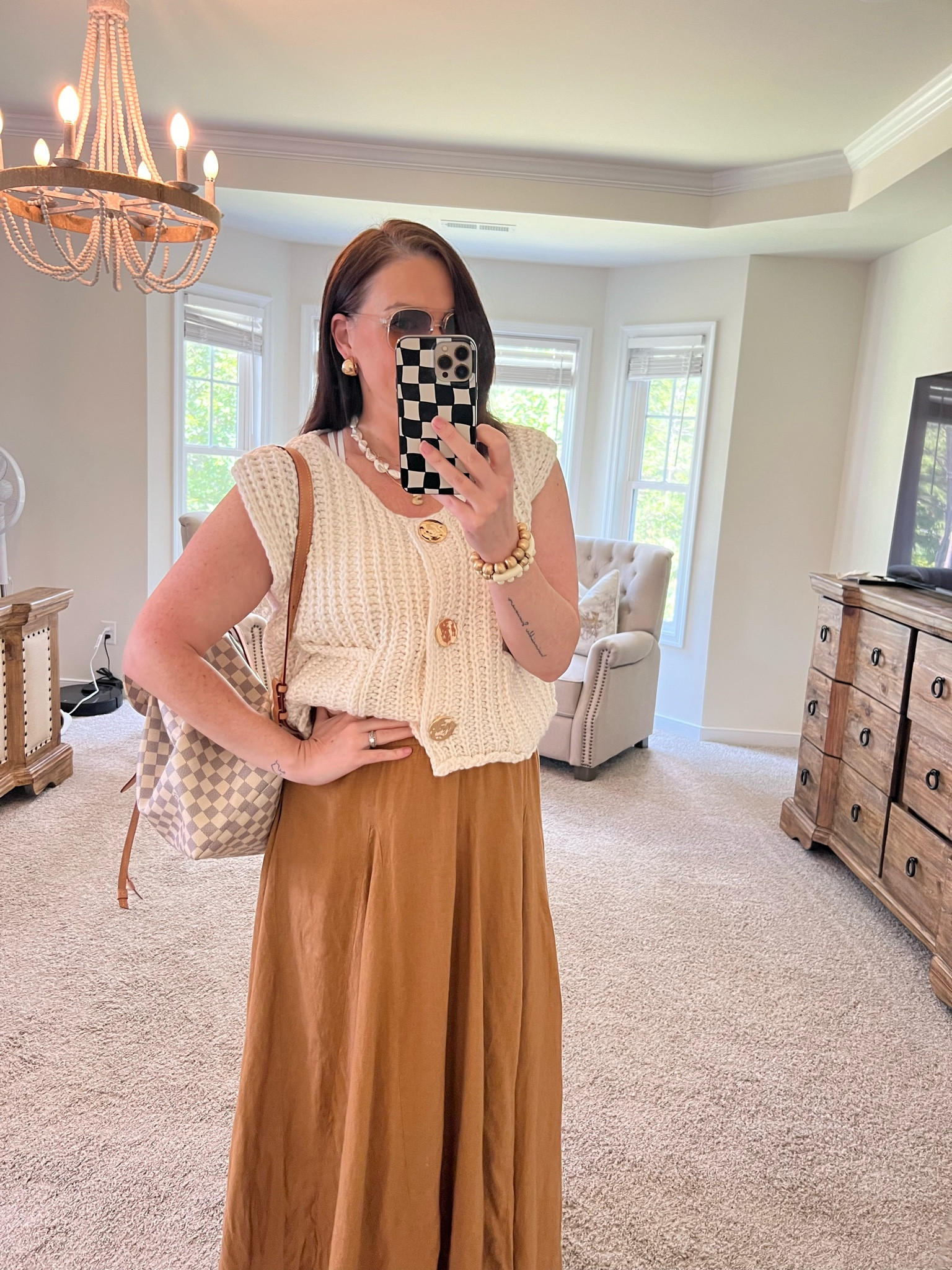 Transitioning from summer to fall never looked so good! 🍂☀️ Styling this viral Amazon sweater for the perfect in-between season vibe—light layers, comfy, and cute! #AmazonFinds #SweaterWeather #FallTransition #OOTD #ReelStyle #LTKFall

#LTKStyleTip #LTKMidsize #LTKFindsUnder50