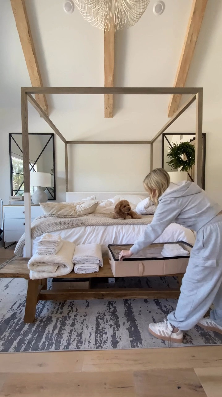 I have used this under bed storage for years and it works great for holding my freshly washed bedding! It’s on Black Friday deal too!

Bedroom / bedding / organization / storage / rug / guest bedroom / joggers / sneakers / gifts for her / gift guide / teen bedroom / bed 

#LTKSaleAlert #LTKGiftGuide #LTKHome