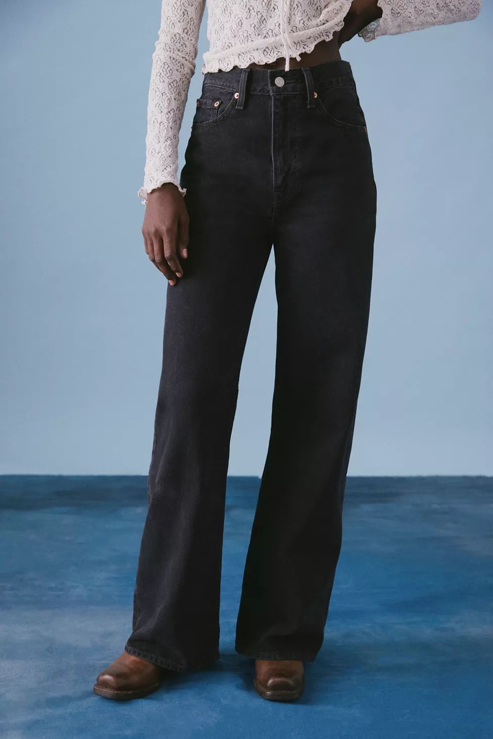 Levi’s® Ribcage Wide-Leg Jean | Urban Outfitters (US and RoW)