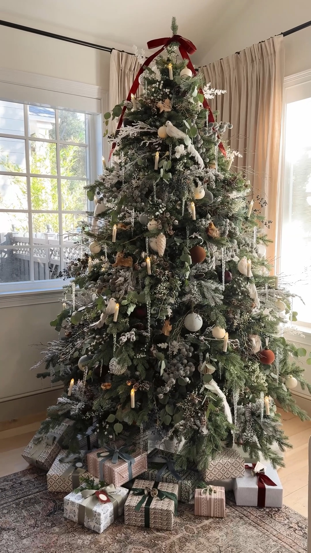 Our 2024 Christmas Tree 🎄

#LTKSeasonal #LTKHoliday #LTKHome