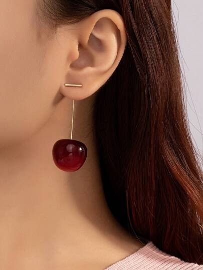 1 par de aretes de botón creativos y lindos con cerezas, aretes de cereza coloridos colgantes | SHEIN