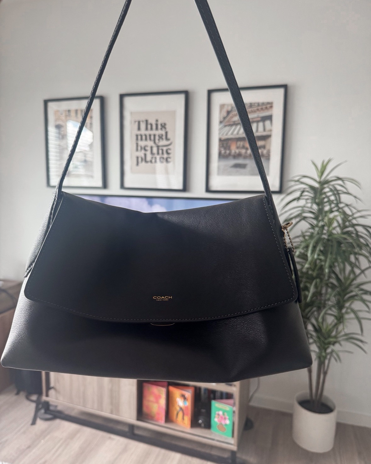 Just arrived from FedEx and I’m in love! I may get this Chelsea bag in the brown leather as well for fall now that it’s back in stock! Coach has been on a major style run these days

#LTKPetite #LTKWorkwear #LTKSeasonal