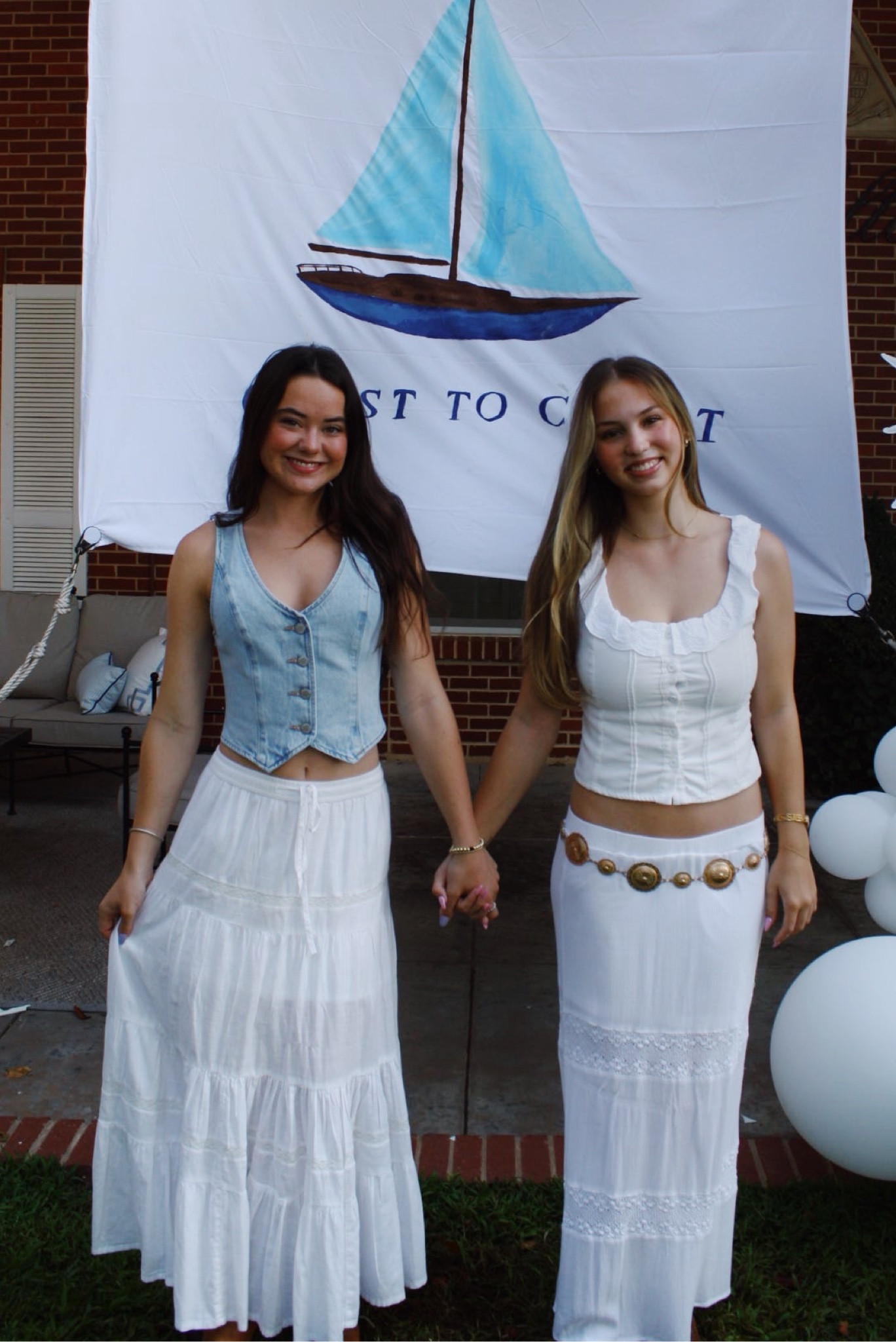 such a flattering top and skirt combo!