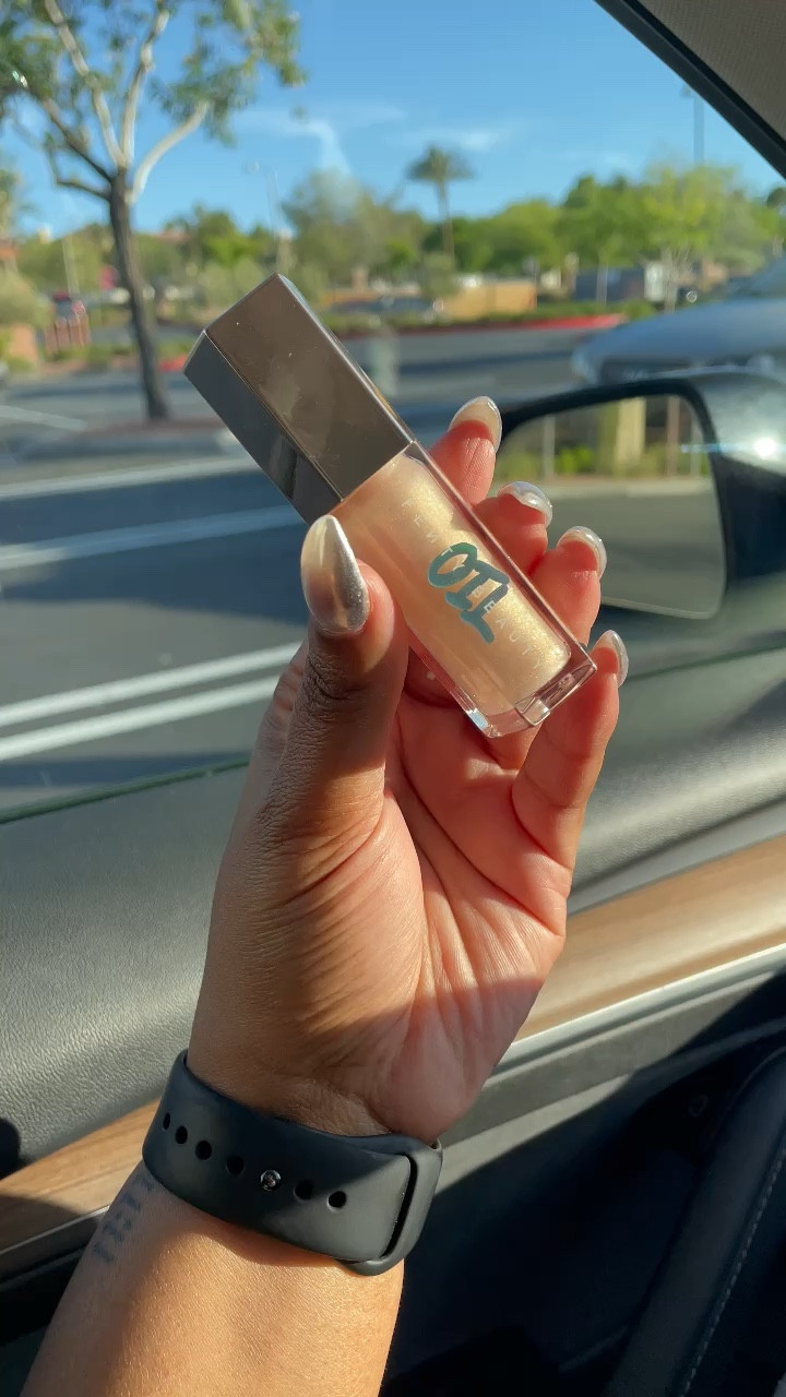 Summer calls for hydrated lips 

#LTKBeauty #LTKStyleTip
