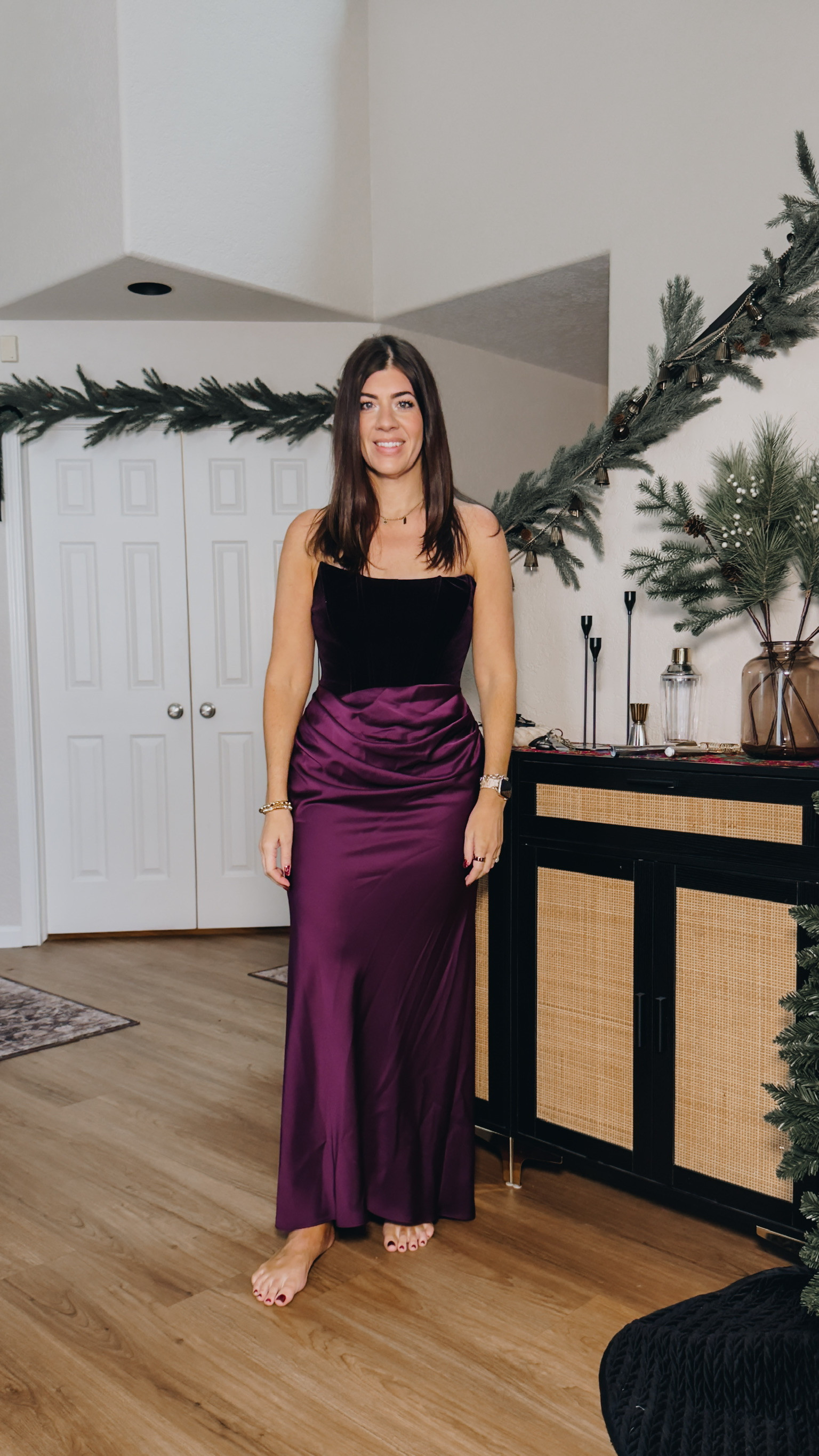  In an 8 in the velvet strapless dress


midsize dresses, wedding guest dresses, special occasion style, affordable dresses, size inclusive fashion, event dress picks, date night dresses, trendy looks, trending, occasion dresses, elegant guest looks, special occasion fashion,  formal wear for curves

#LTKSeasonal #LTKootd #LTKMidsize