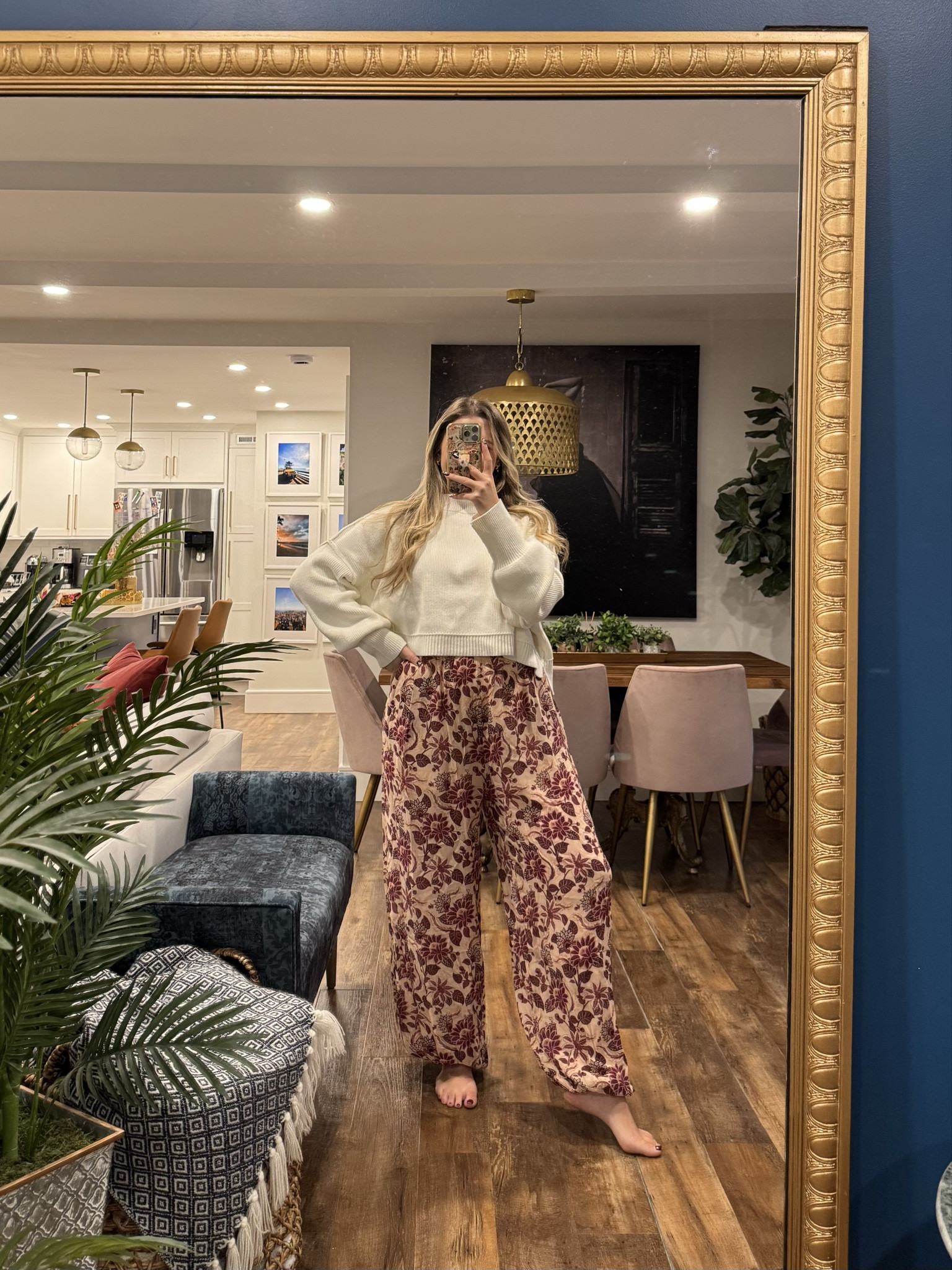 Can't handle how cute these purple flower pants are. Elastic around the ankles, elastic waist back & zipper on side, wearing a large. Boho & so cute! Wearing a large in the sweater. 

 #LTKSeasonal #LTKMidsize #LTKStyleTip