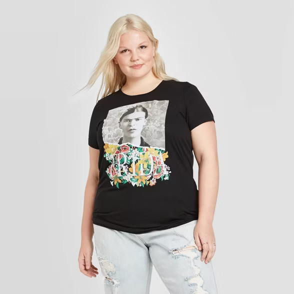 Women's Frida Kahlo Plus Size Short Sleeve Graphic T-Shirt (Juniors') - Black | Target
