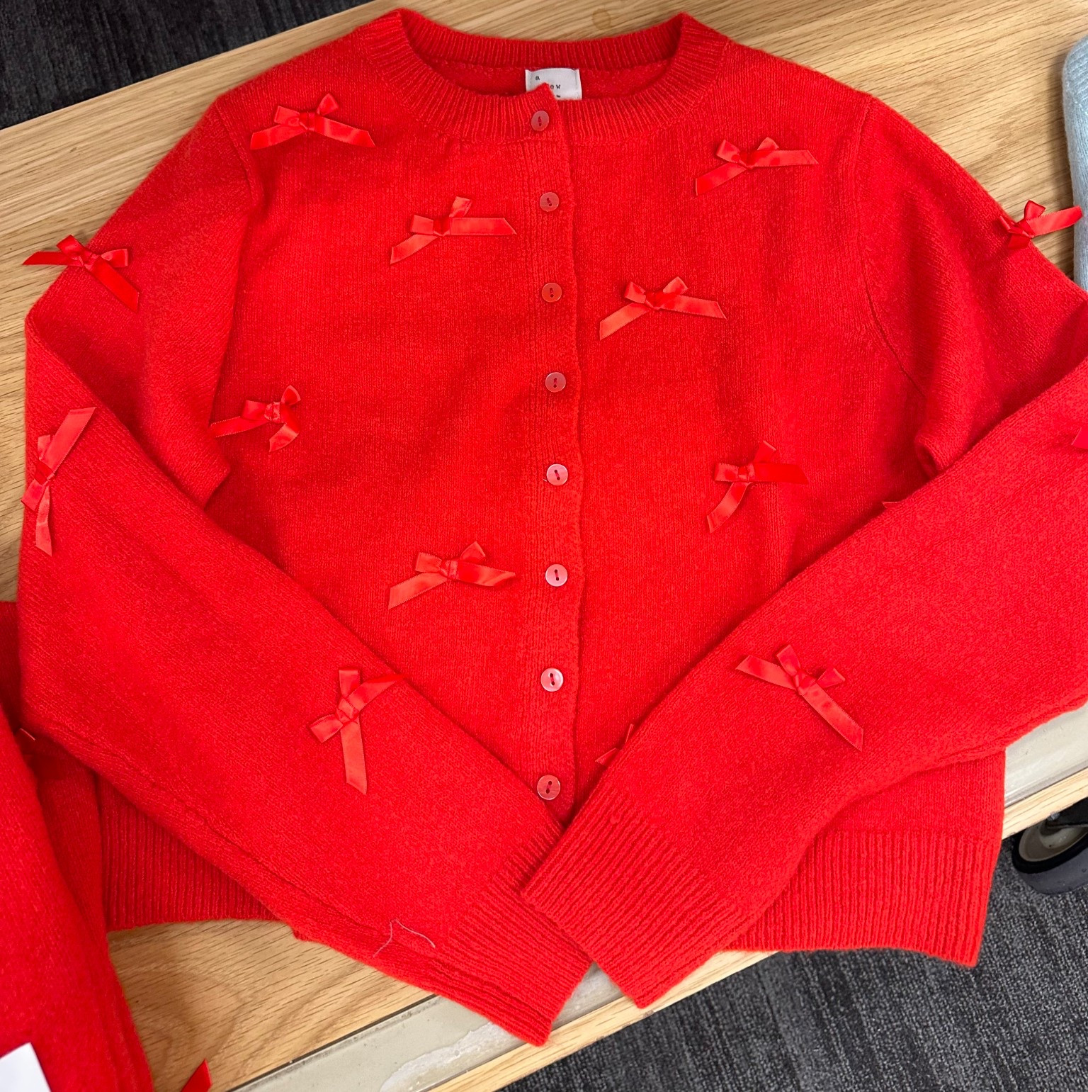 🎀 cardigan 

#LTKSeasonal #LTKHoliday #LTKmomlife