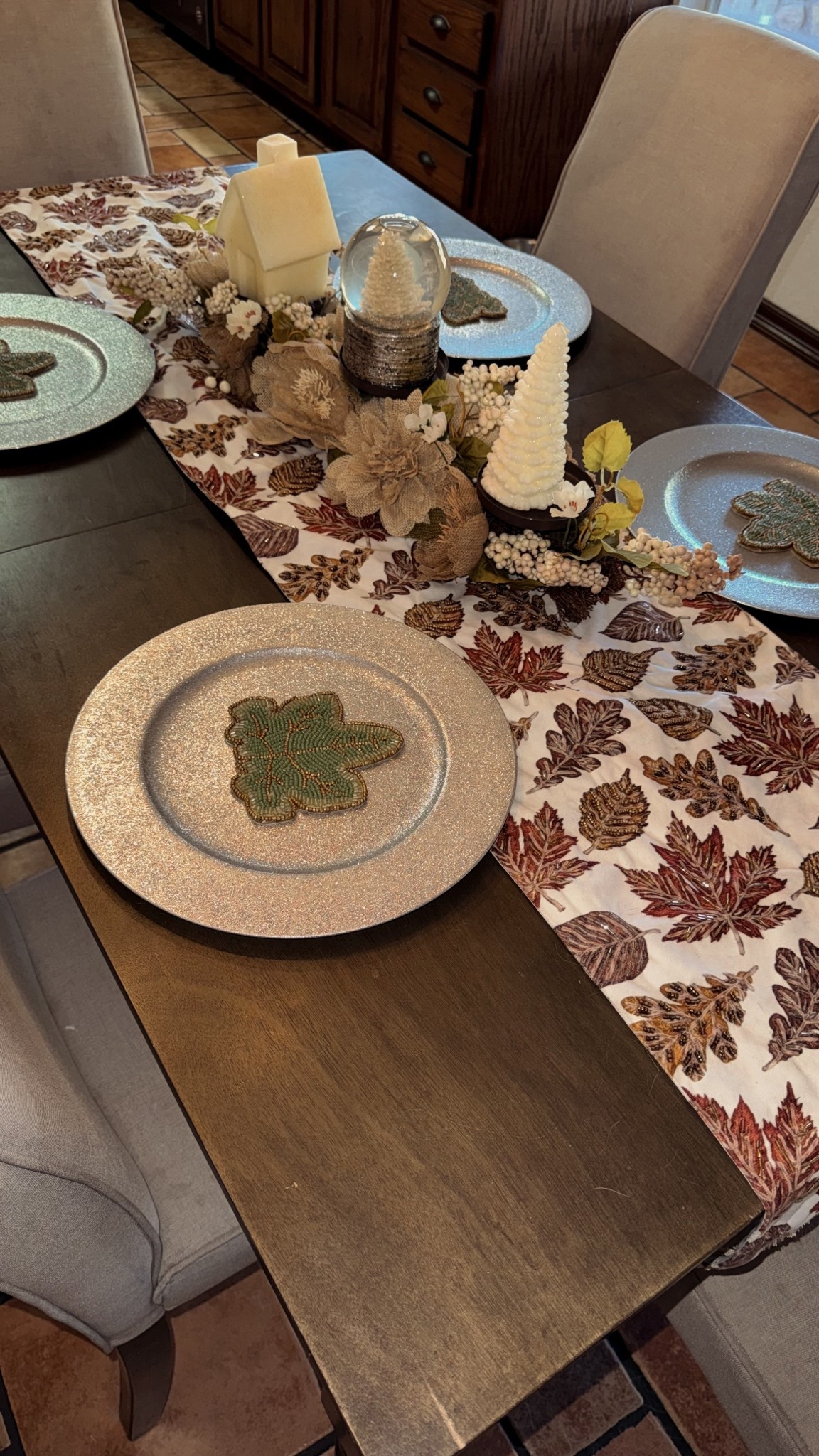 Up close shots of my fall themed dining tablee

#LTKGiftGuide #LTKHome #LTKSeasonal