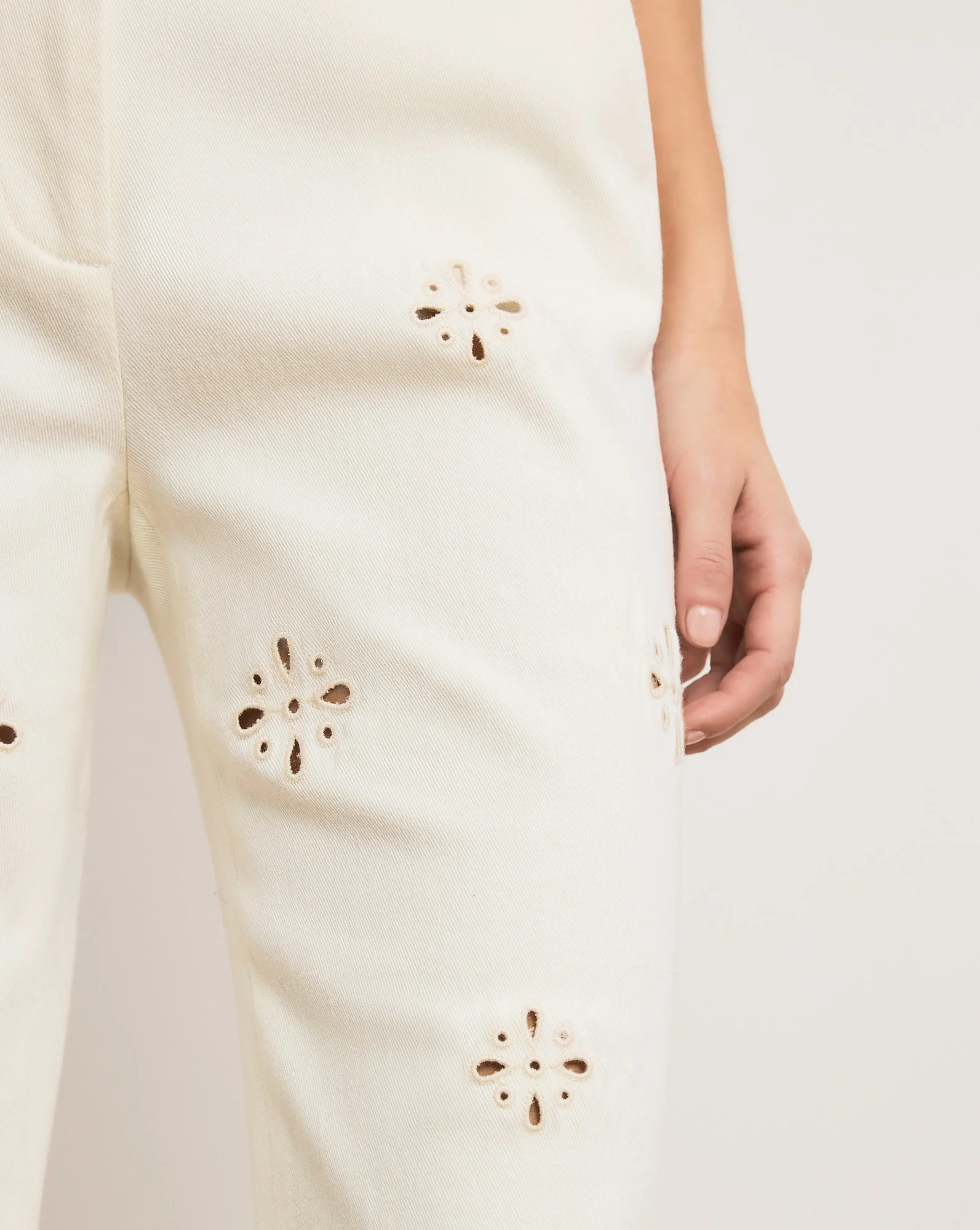 Komi Eyelet Pant | Veronica Beard