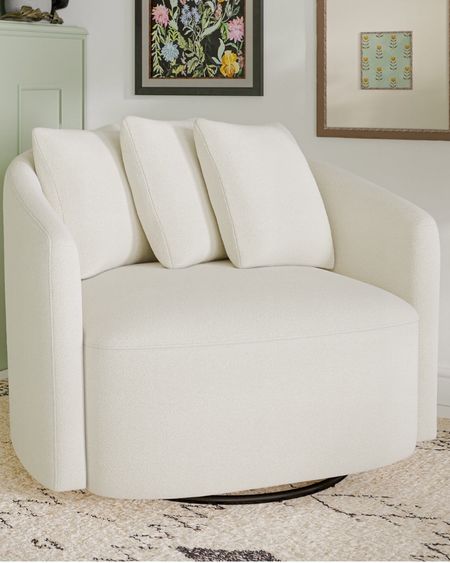 Swivel Chair less than $300 ✔️

Chair// Livingroom// Swivel Chair // affordable chair// Beautiful Brand// Walmart // Walmart Finds 
