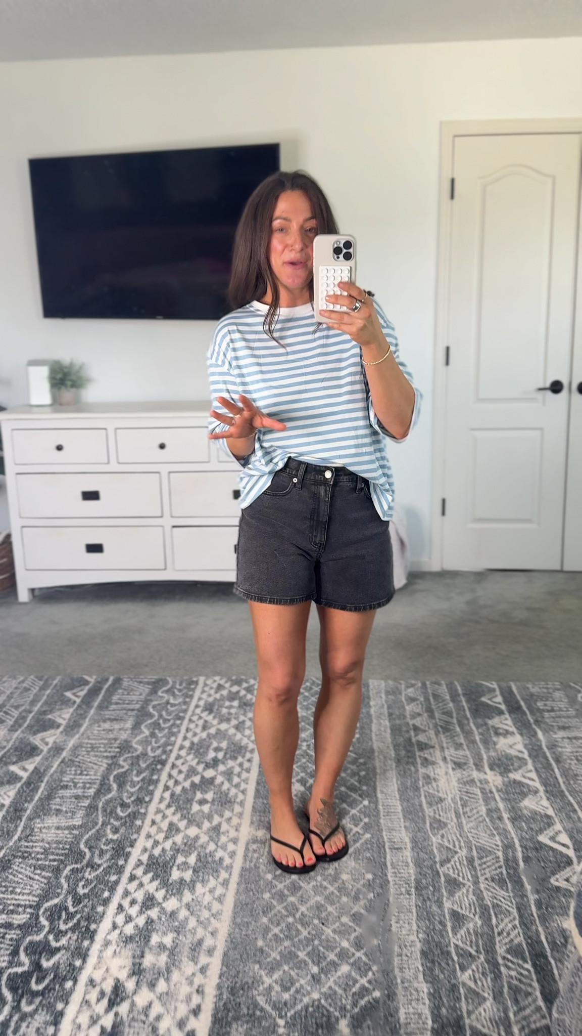 How cute is this top! Obsessed with the tie back! Shorts are a look for less. If between you could size down-blue wash available as well

#LTKootd #LTKPetite #LTKOver40