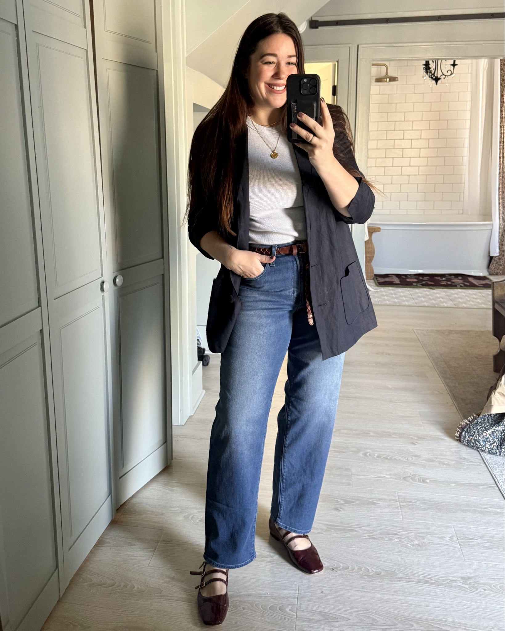 Found some vintage looking jeans for an AMAZING price! They fit TTS. Light weight straight leg. Love them! Blazer is vintage. 

#LTKMidsize