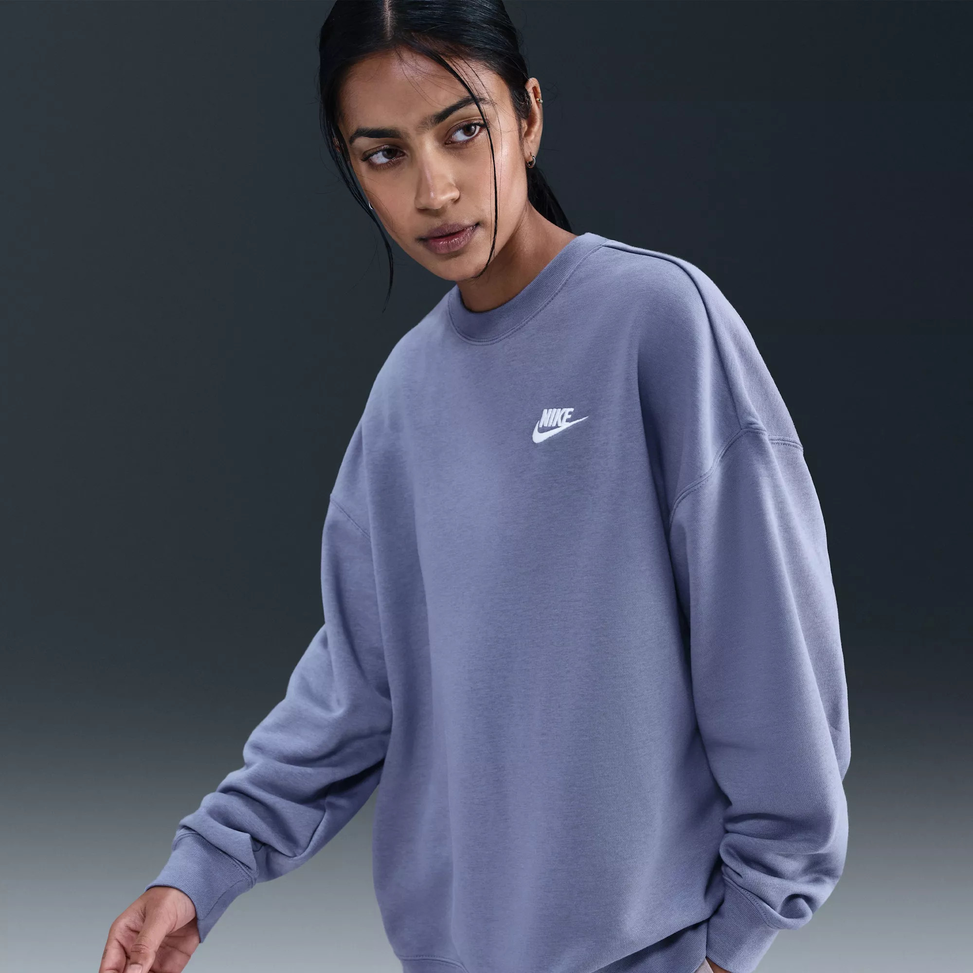 Nike Women's Sportswear Club Fleece Loose Crew-Neck Sweatshirt | DICK'S Sporting Goods