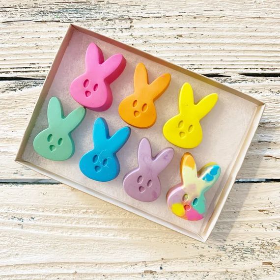 Easter Bunny Crayons/ Kids Easter/ Easter gift/ Crayons/ Names/ Gift/ Children/ Kids/ Party Favor... | Etsy (US)
