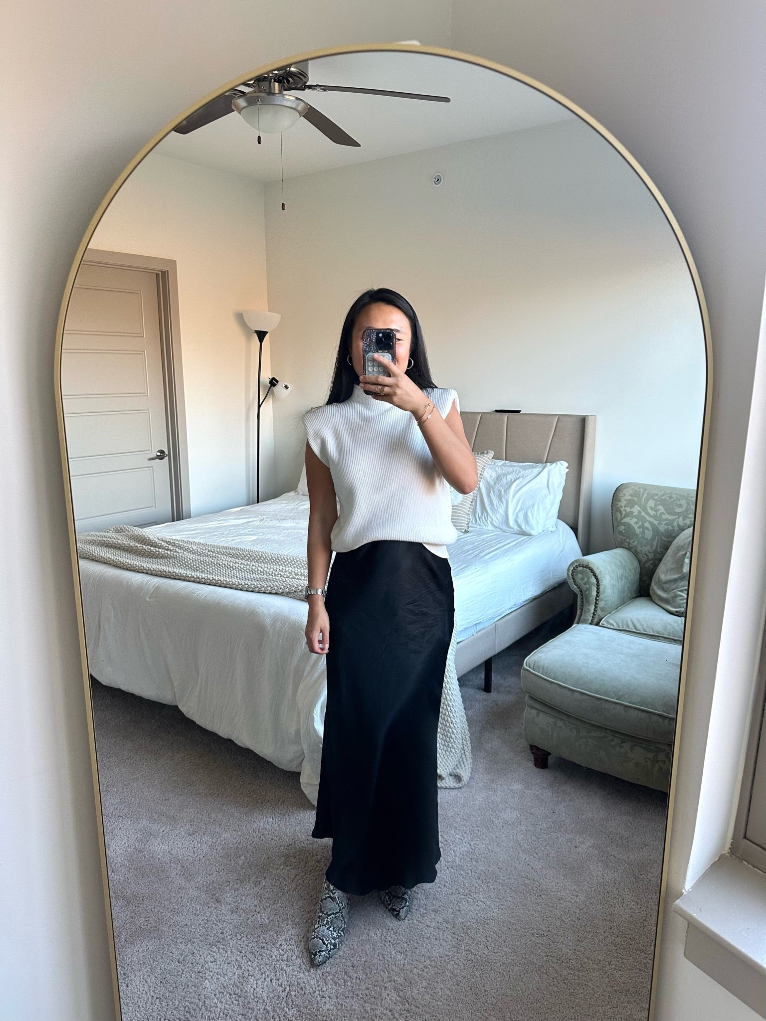 this whole outfit with my snakeskin boots 😌

#LTKSeasonal #LTKWorkwear #LTKHoliday