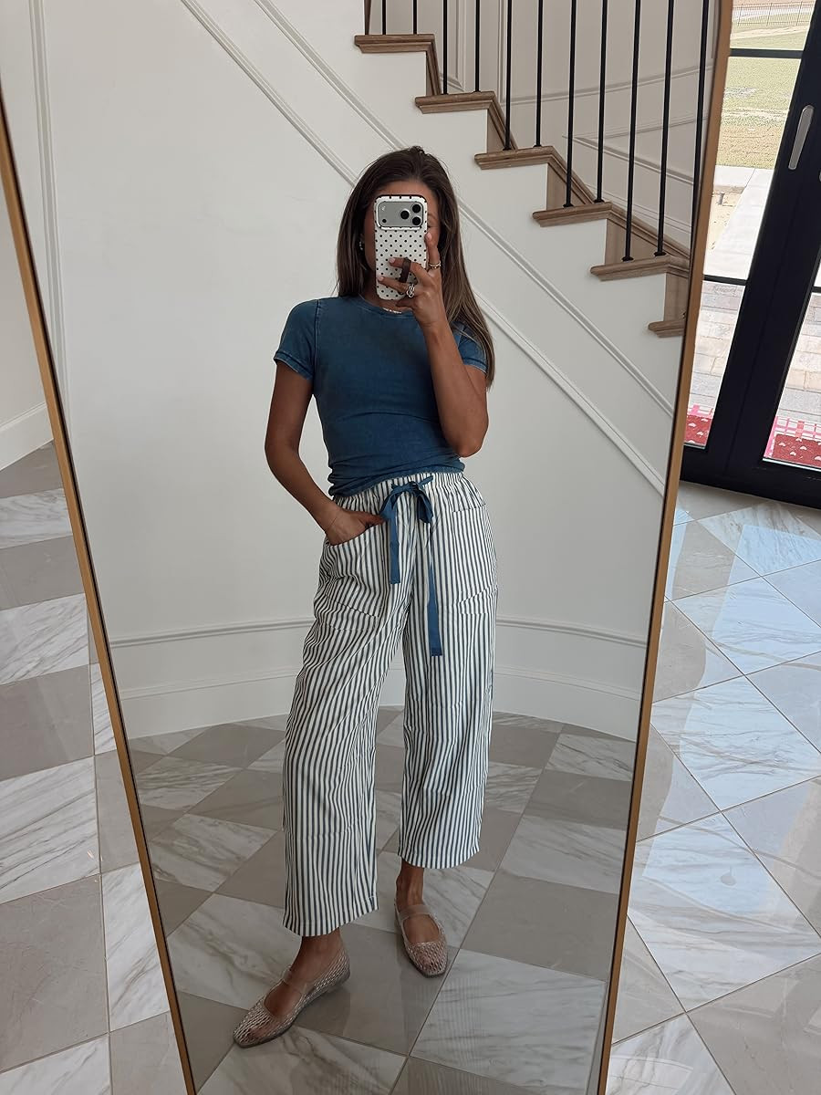 March madness is coming up fast! I rounded up Amazon favorites for neutral outfits you can wear for any team, and cute hosting essentials! 

 