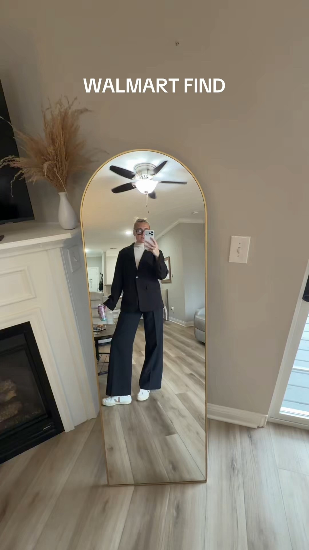 This mirror is perfect !!!  