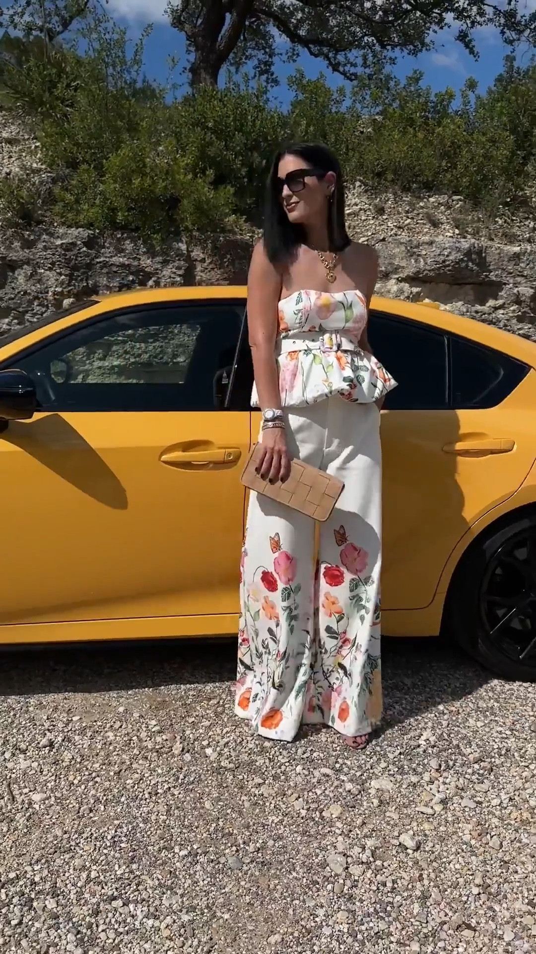If yall missed out on getting this floral pant and top set from @AKIRA  I linked the new version and it is stunning! Wearing smalls.

My @giginewyork bag is also 15% off with code DTKAUSTIN15.

#LTKTall #LTKOver40