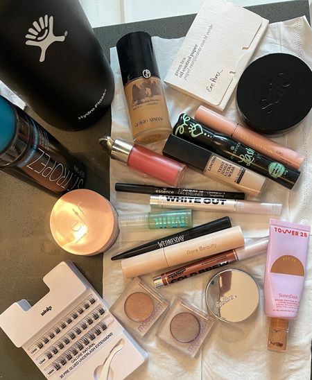 Makeup lineup - all the products I  use to get ready for night out. 


 Festival makeup, stagecoach makeup, concert makeup, Sephora haul, Sephora sale, Ulta haul, clean beauty, clean skincare #LTKxSephora #LTKfindsunder50

#LTKFestival