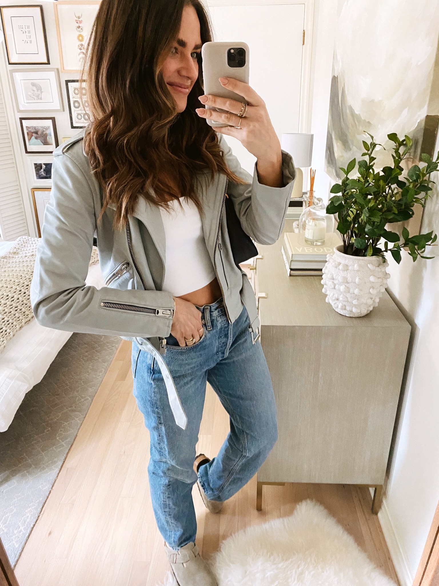 Neutral outfit for fall. Everything fits TTS!