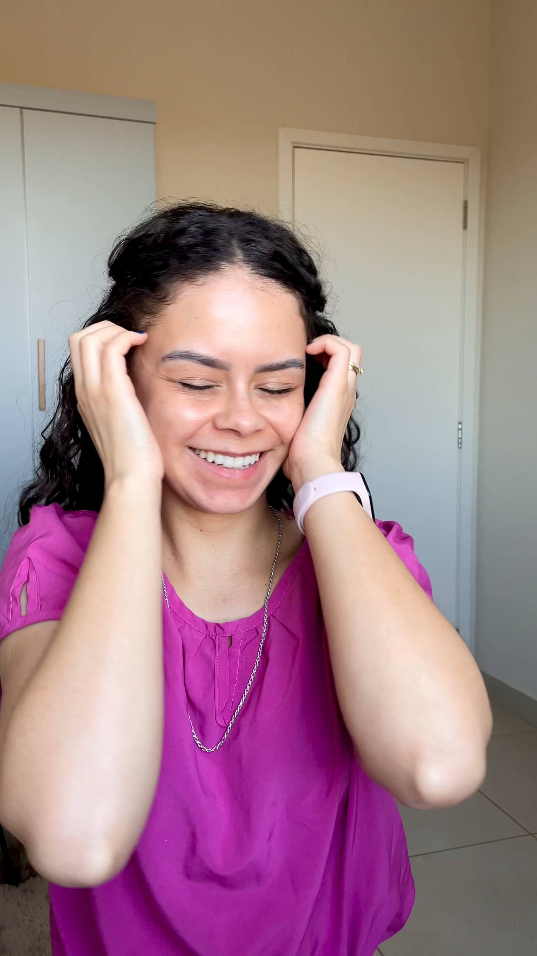 Dia 3: tentando me arrumar + pra mim e minha família, tirando o pijama e colocando uma roupitcha pra ficar em casa. 



#maquiagem #autoestima #make

#LTKbeauty #LTKbrasil