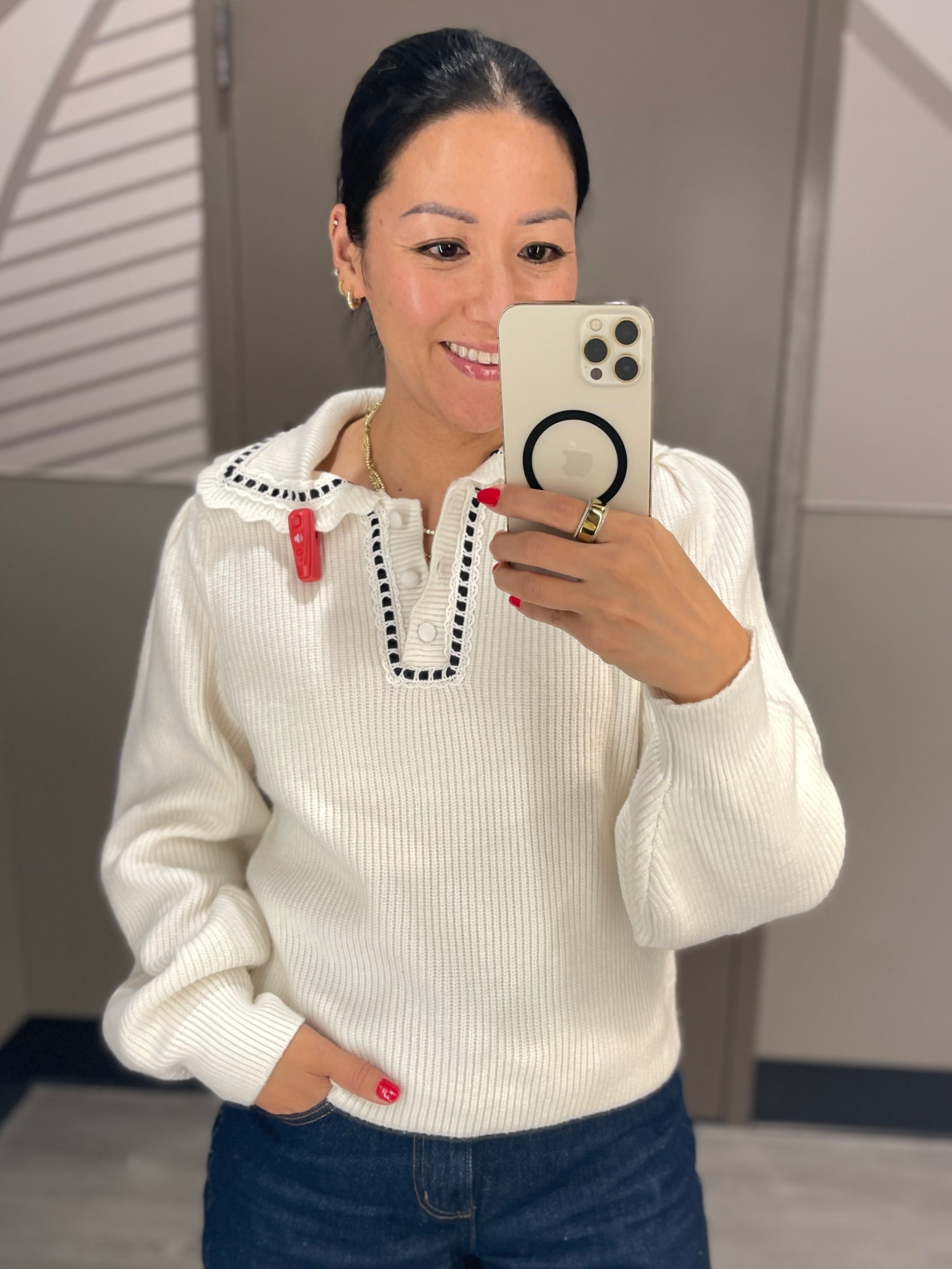 Size small sweater

Peter Pan collar sweater
Target fashion
Target style


#LTKSeasonal #LTKSaleAlert #LTKFindsUnder50