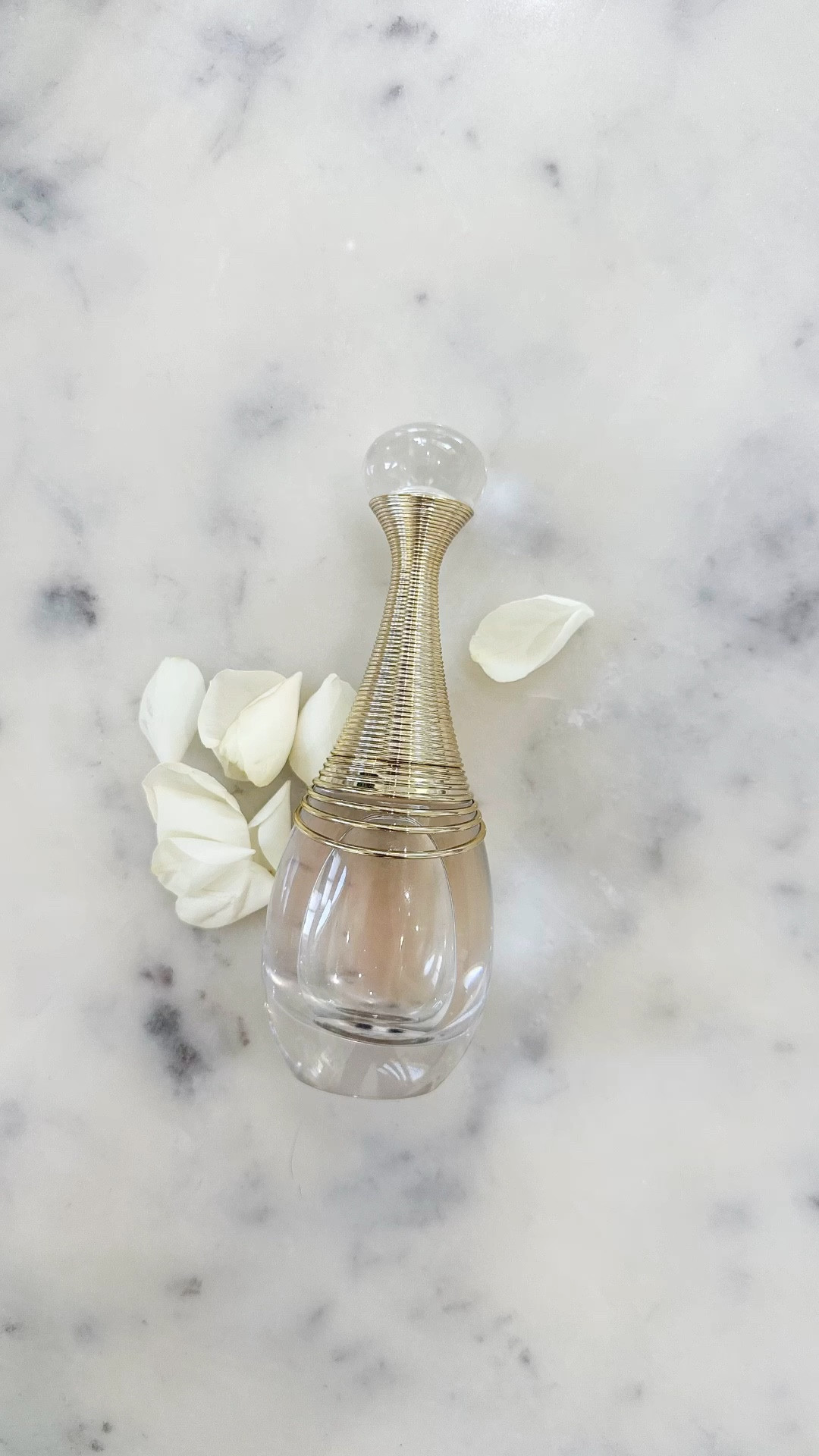 Classy and timeless fragrance by @diorbeauty Jadore is definitely a fragrance you are sure to love! 
.
#summerwedding #ultabeauty #ultafinds #ultafragrance #sephoramusthaves #sephorafinds #fragrancereview #fragrance #diorcosmetics #diorperfume #diorjadore #classyfragrance

#LTKwedding #LTKGiftGuide #LTKbeauty