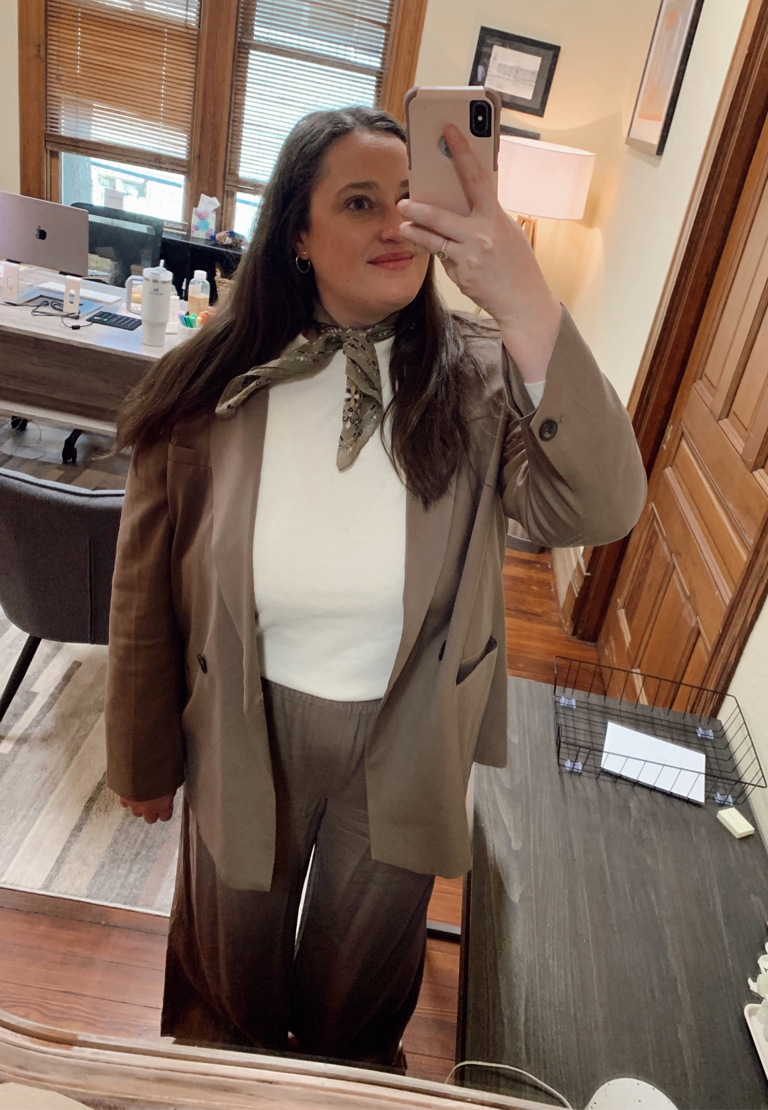 Tuesdays in the office 📌✂️📓

#LTKfit #LTKworkwear