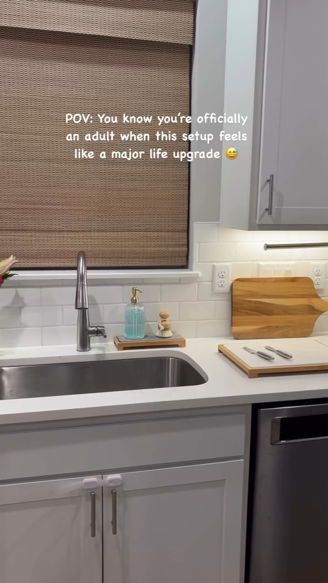 My younger self would be shook, dare I say SHOOKETH 💀 but this drying mat and sink caddy just changed my life 🧼✨

No more soggy messes. No more clutter. Just pure, grown-up bliss.

🧽 Fast-drying
🧴 Fits soaps + brushes
💧 Looks WAY better than a soggy towel

💬 Follow + Comment “link” and I’ll DM you where to grab 

https://liketk.it/5h4GF

#home #kitchen #organization #amazonfinds #cleaning