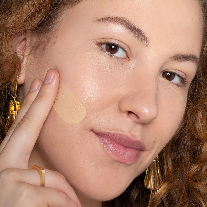 ILIA - True Skin Serum Foundation | Non-comedogenic, Cruelty-Free, Vegan, Weightless Feel, Builda... | Amazon (US)