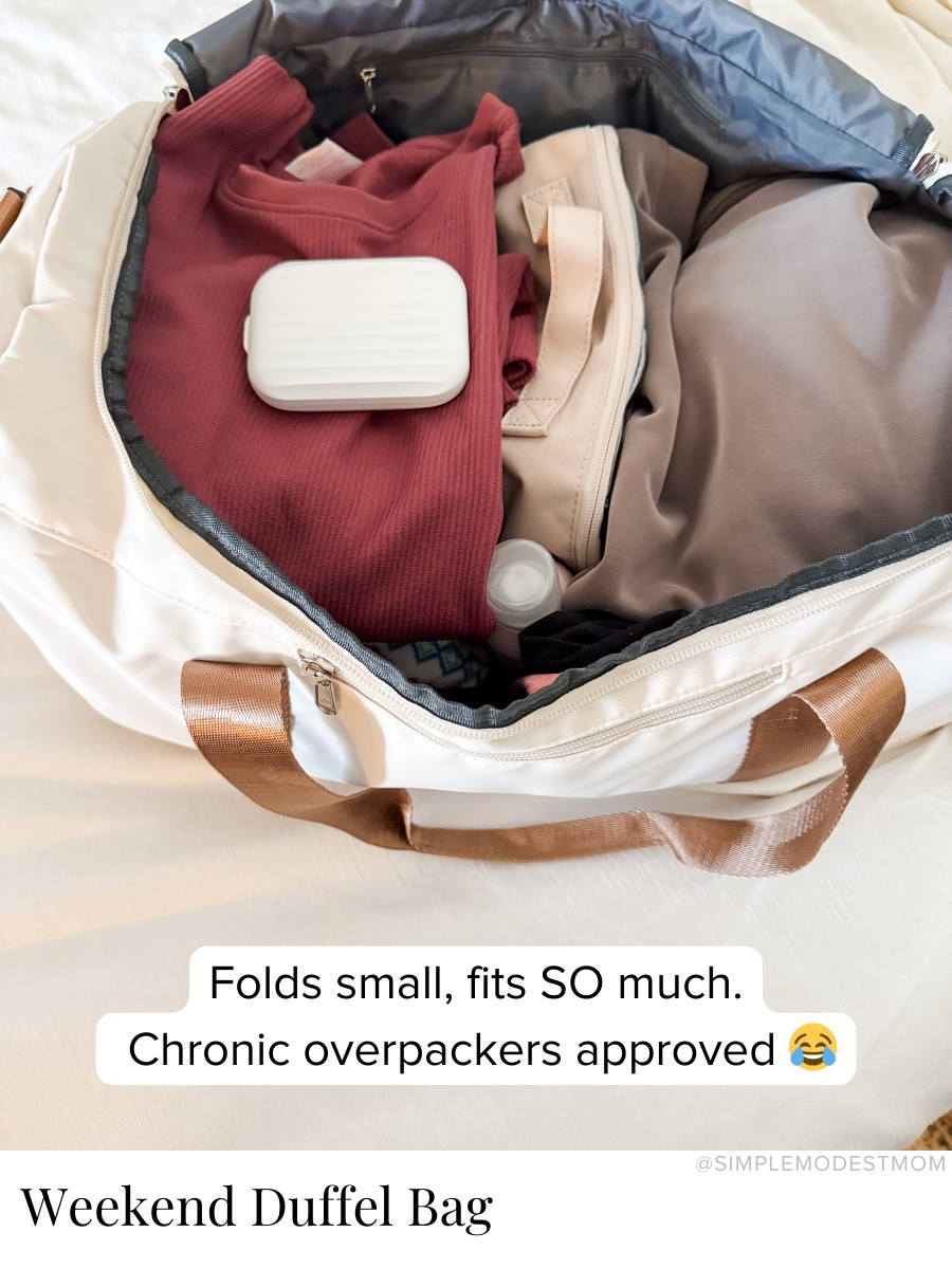 This nylon duffel folds up small but somehow holds SO much. It’s perfect for a weekend away — especially if you’re a chronic overpacker like me 😂

#LTKgrwm #LTKmomlife #LTKTravel