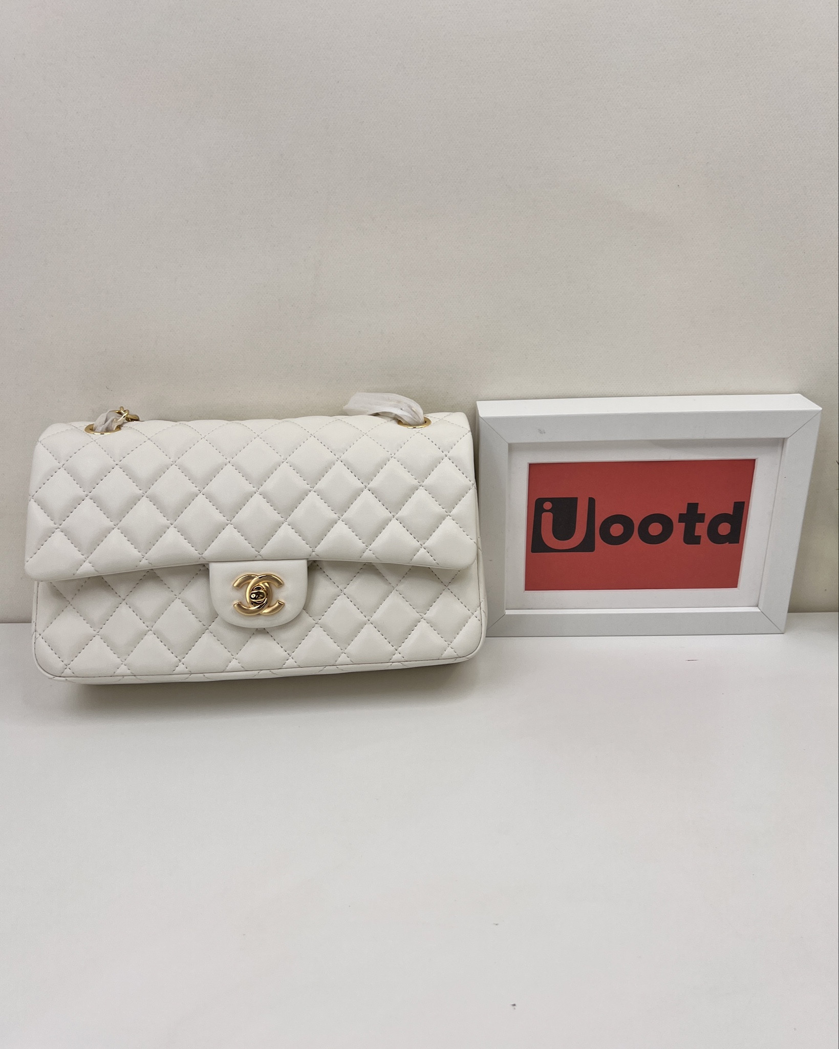 CHANEL shoulder Bag women's handbag 

#LTKmidsize #LTKitbag #LTKfindsunder100